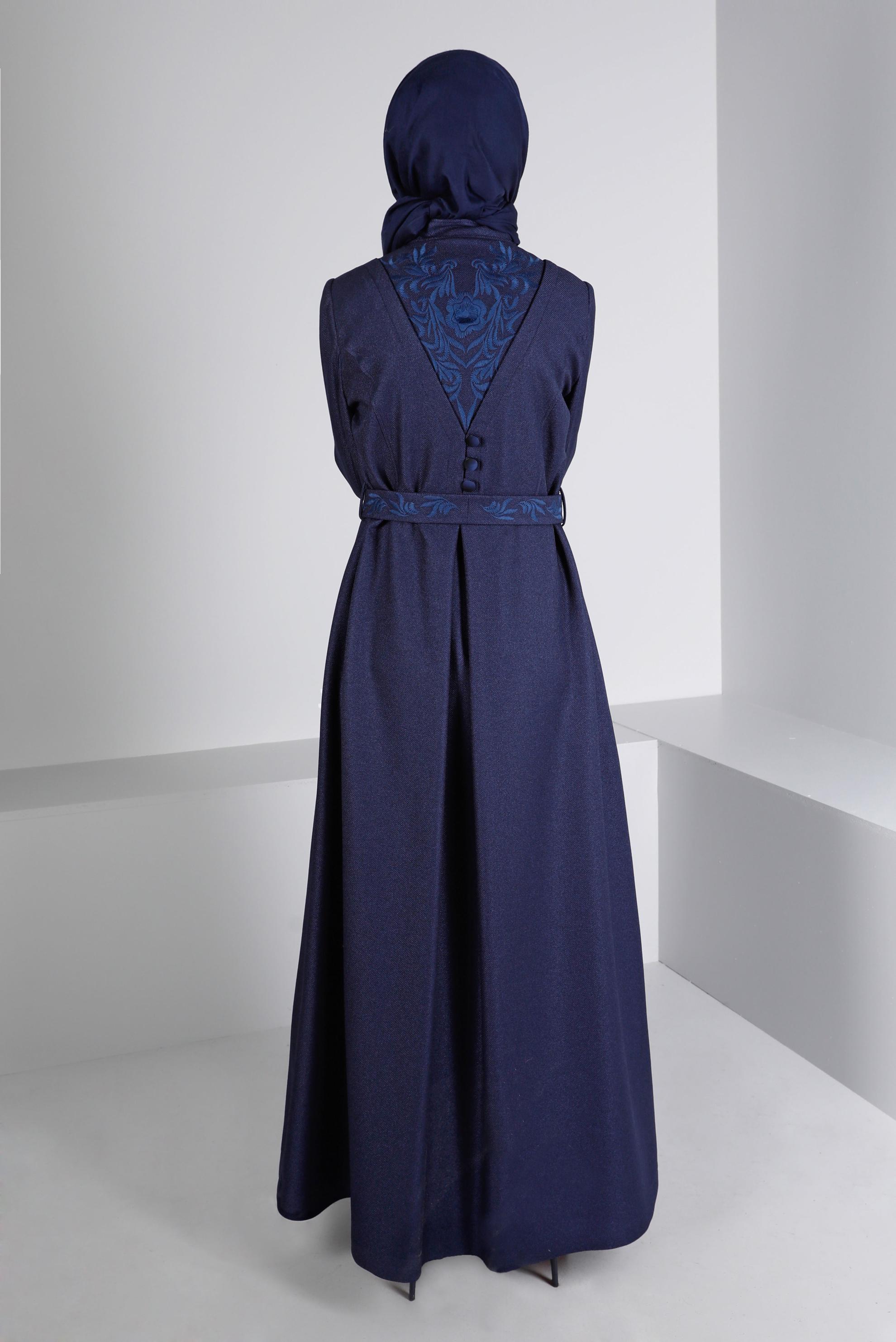 Tesettür giyim LACİVERT NAKIŞLI KUŞAKLI PARDESÜ 10678