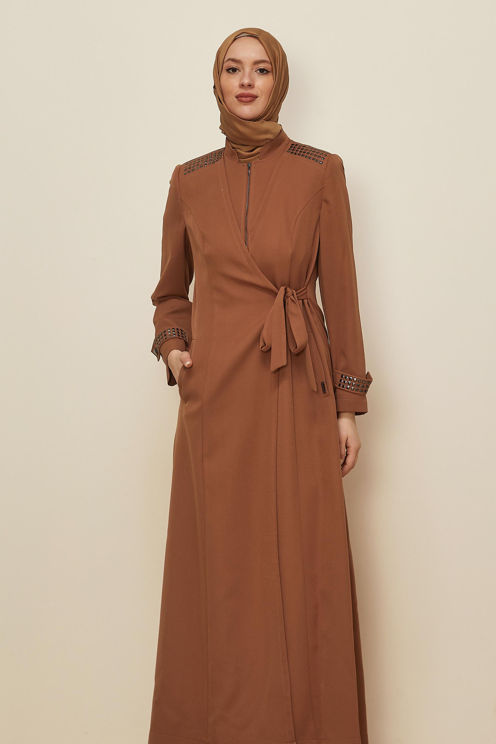 Vêtements hijab TABA PARDESSUS DÉTAIL NOUÉ 10677