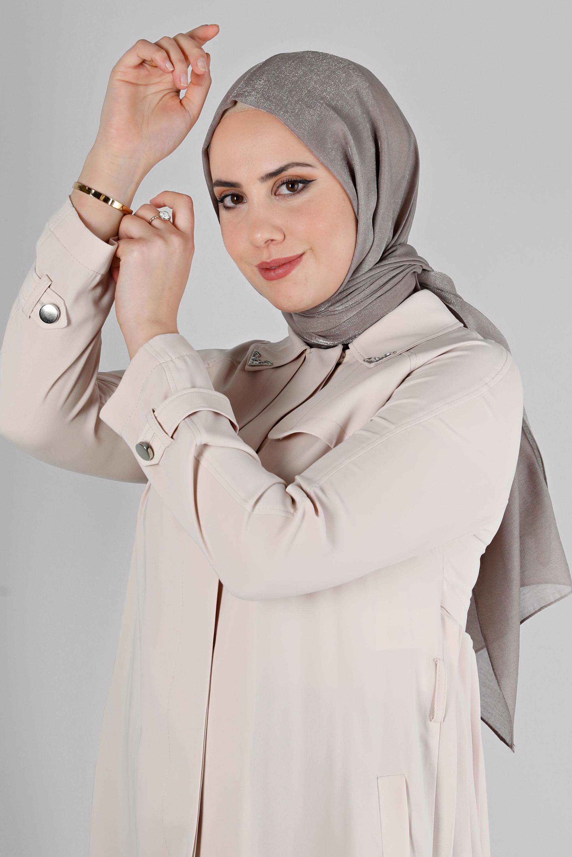 Tesettür giyim BEJ ALVİNA PARILTI BANTLI ŞAL 8210