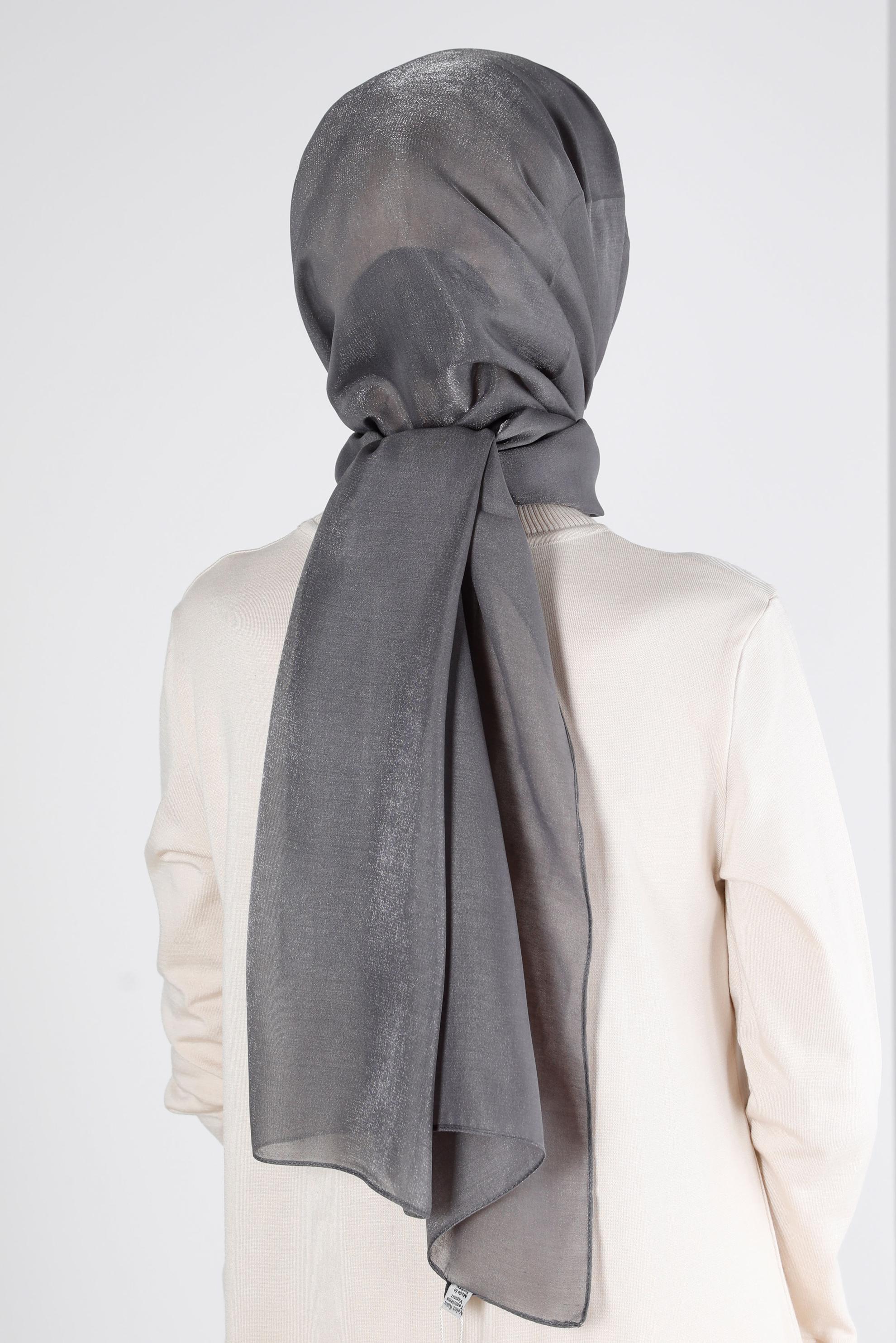 Tesettür giyim GRİ ALVİNA PARILTI BANTLI ŞAL 8210