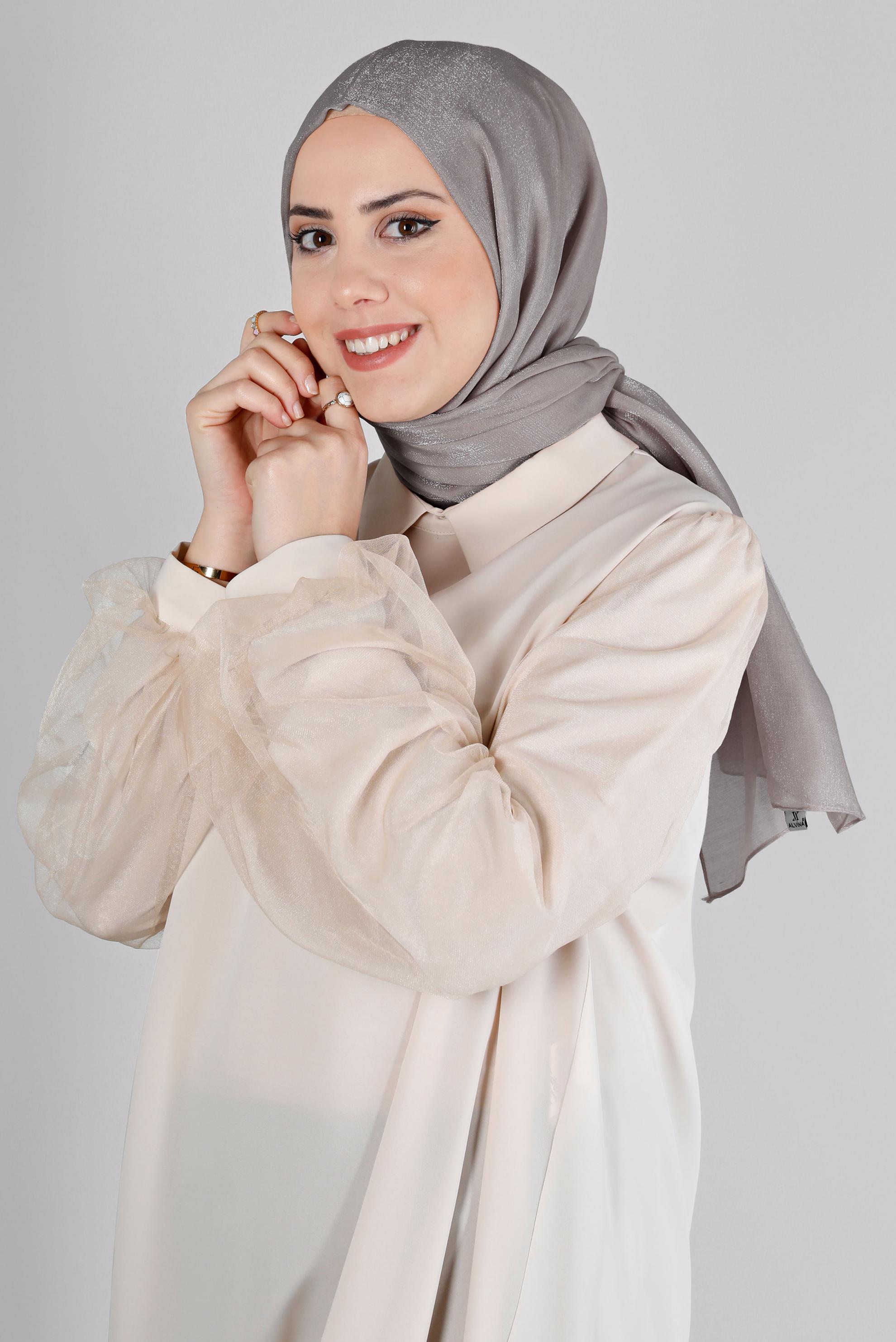 Tesettür giyim GÜMÜŞ ALVİNA PARILTI BANTLI ŞAL 8210