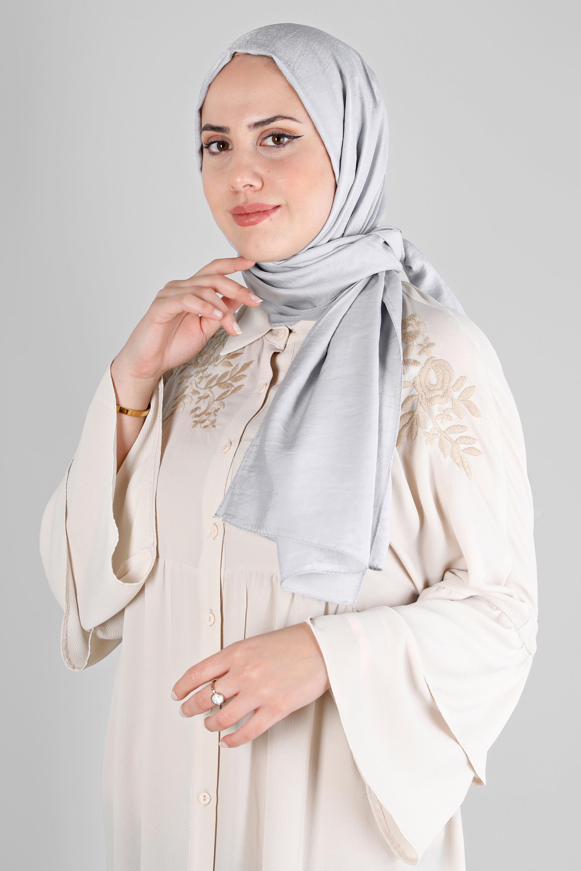 Tesettür giyim GÜMÜŞ ALVİNA YERLİ PAMUK ŞAL 8213 