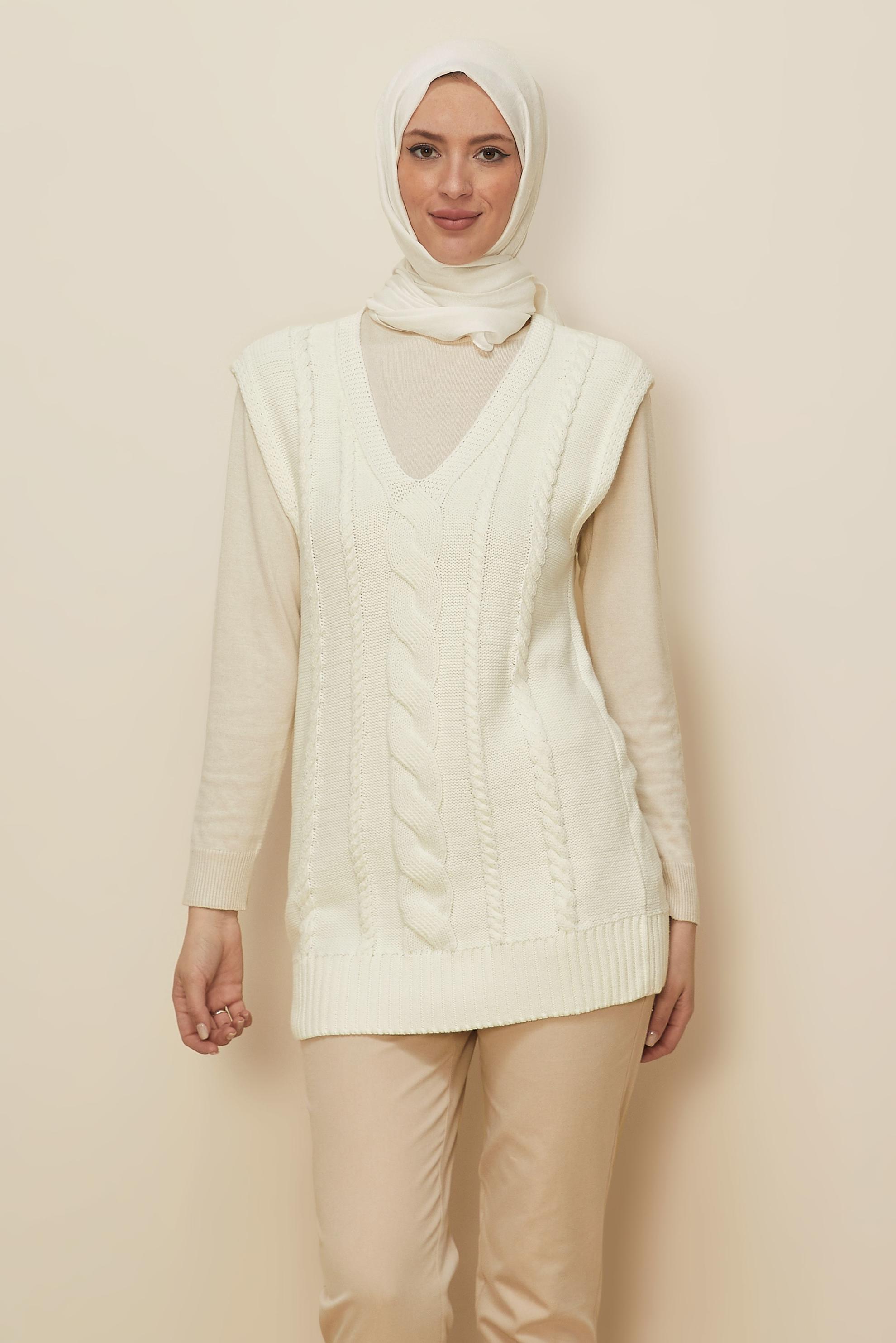 Vêtements hijab BLANC PULL EN MAILLE TORSADÊE 43122	