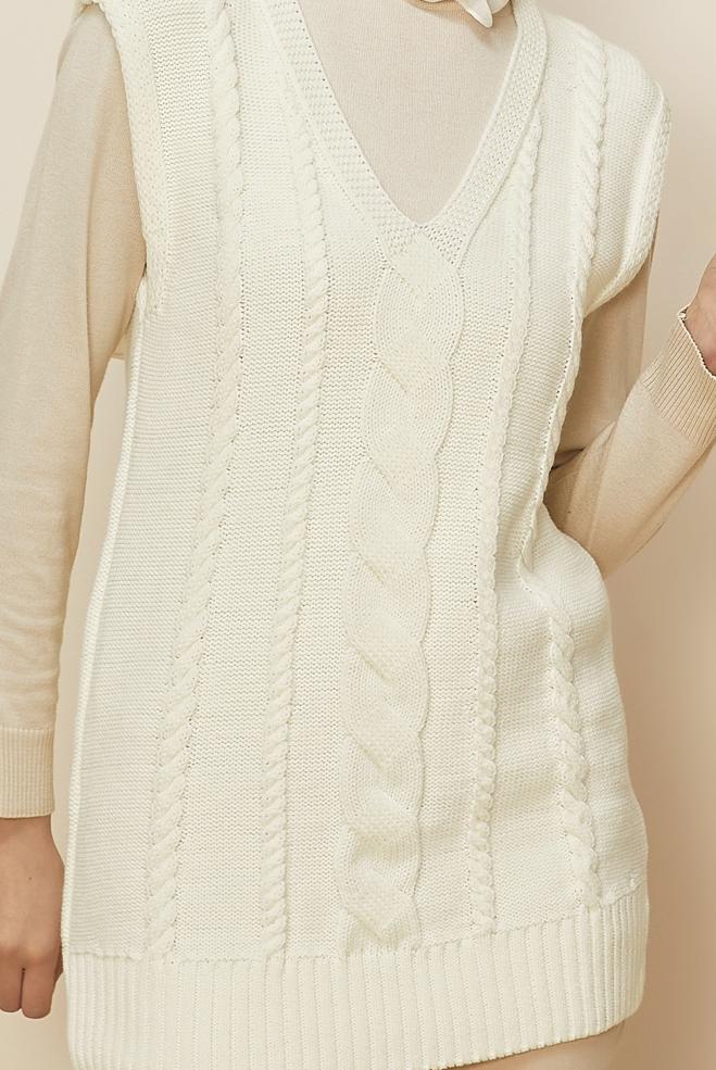 Vêtements hijab BLANC PULL EN MAILLE TORSADÊE 43122	 - ALVİNA