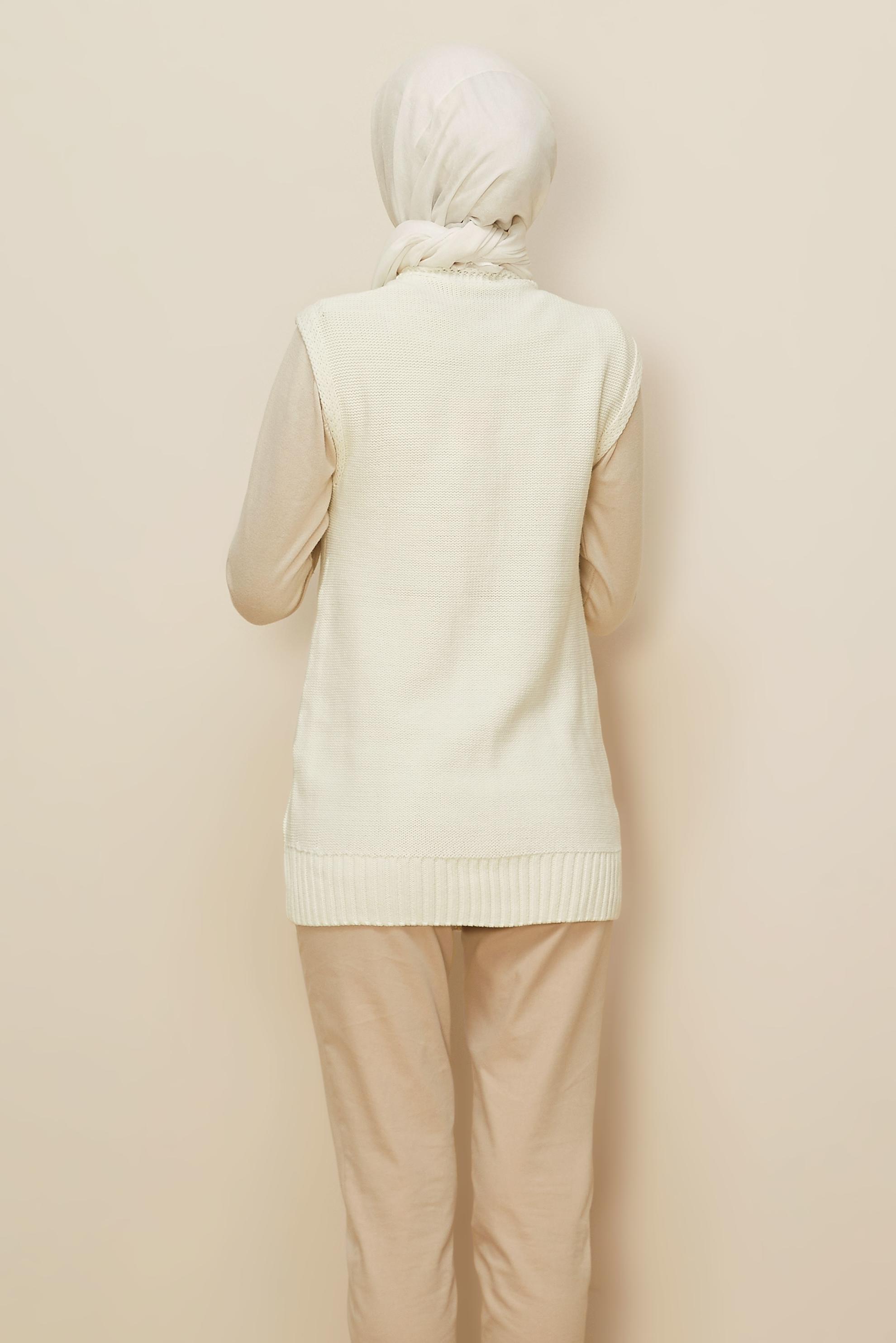 Vêtements hijab BLANC PULL EN MAILLE TORSADÊE 43122	