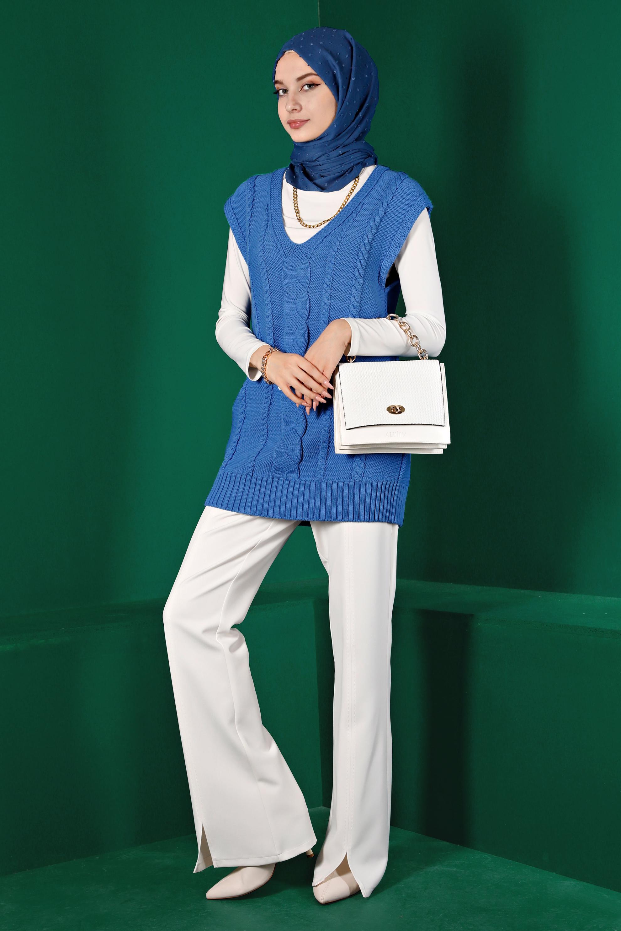 Tesettür giyim MAVİ ÖRGÜ DETAYLI TRİKO SÜVETER 43122	