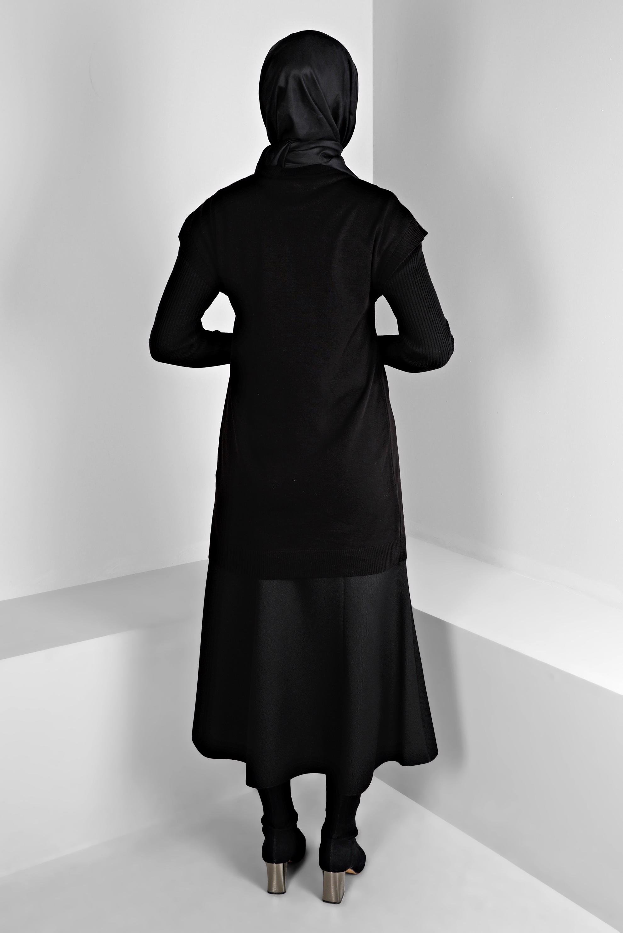 Tesettür giyim SİYAH TAŞ DETAYLI TRİKO SÜVETER 43124