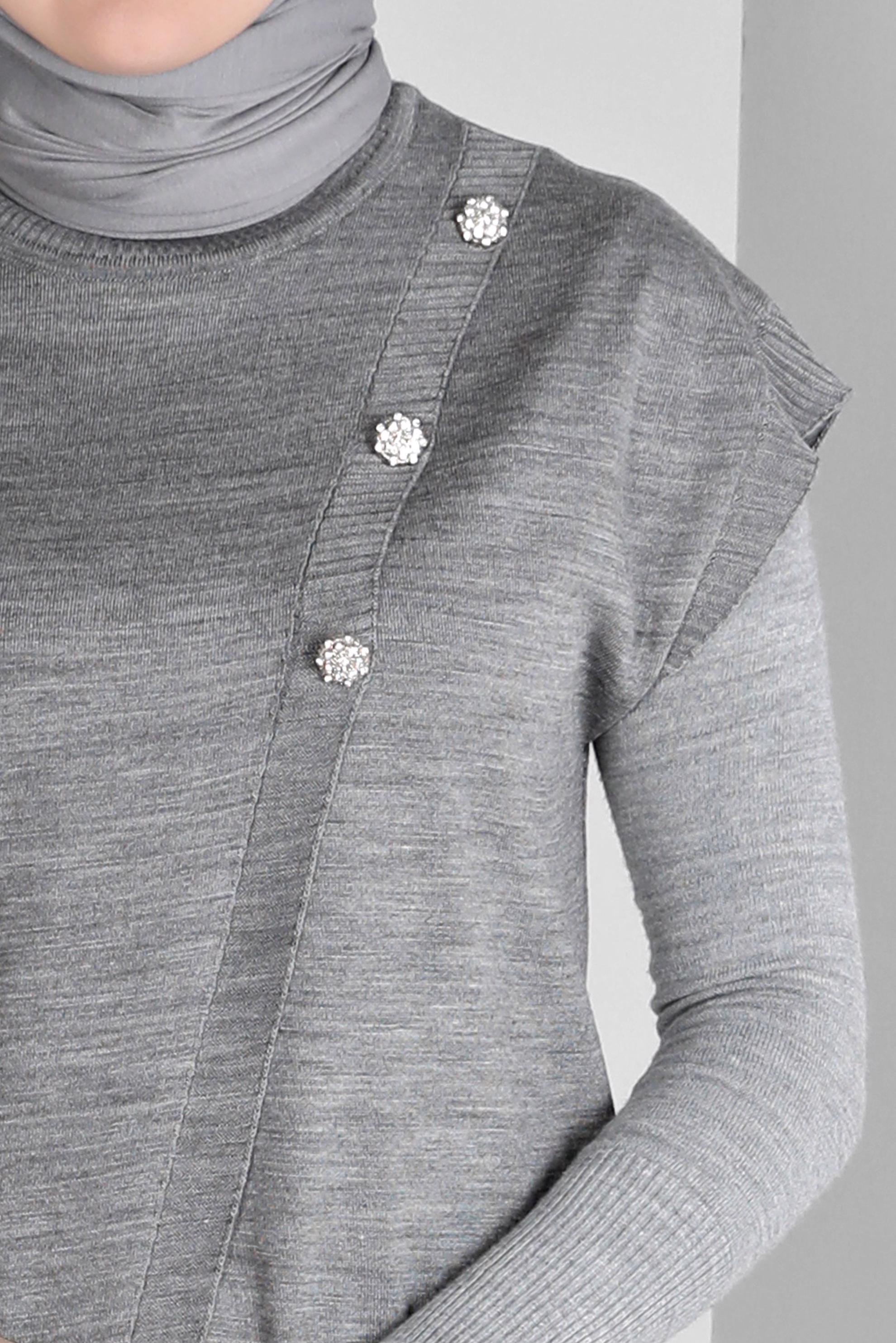 Tesettür giyim GRİ TAŞ DETAYLI TRİKO SÜVETER 43124