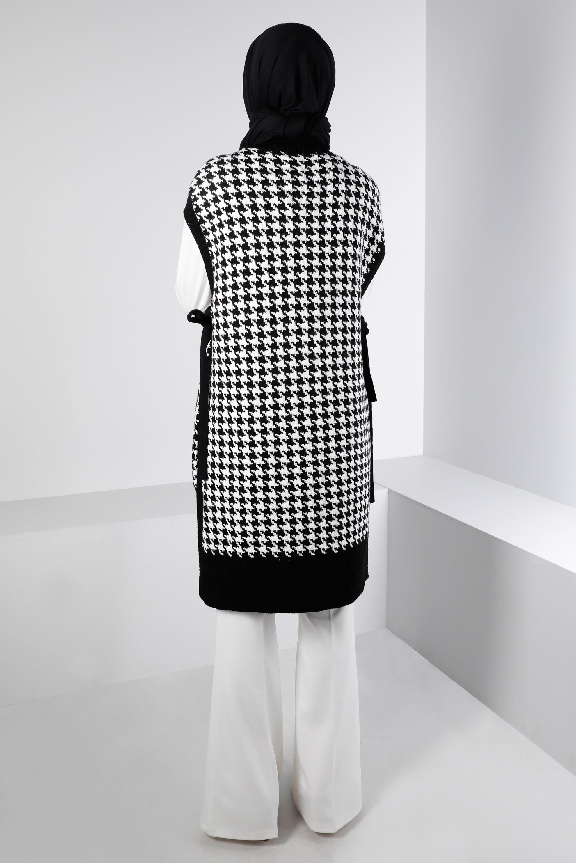 Tesettür giyim SİYAH YANDAN BAĞLAMALI KAZAYAĞI DESENLİ TRİKO SÜVETER 43141 