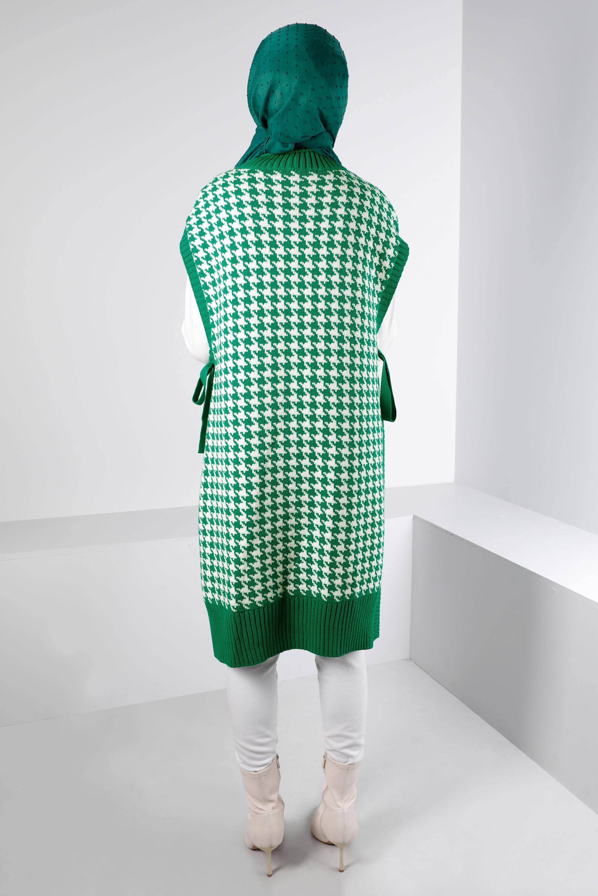 Tesettür giyim YEŞİL YANDAN BAĞLAMALI KAZAYAĞI DESENLİ TRİKO SÜVETER 43141 