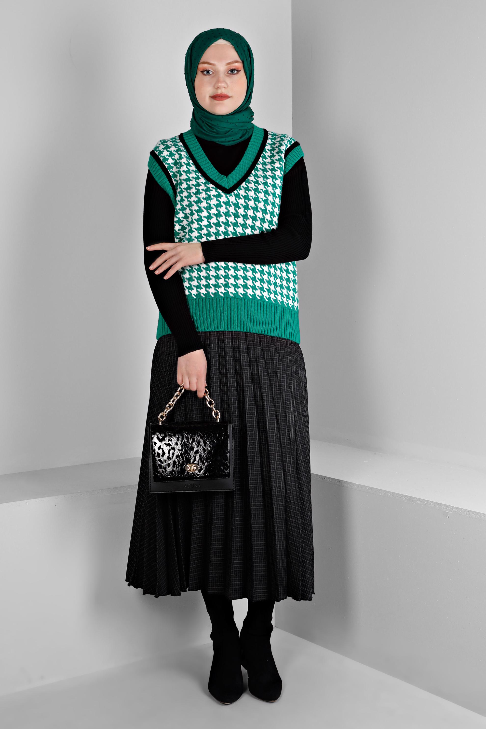 Tesettür giyim YEŞİL KAZAYAĞI DESENLİ TRİKO SÜVETER 43144