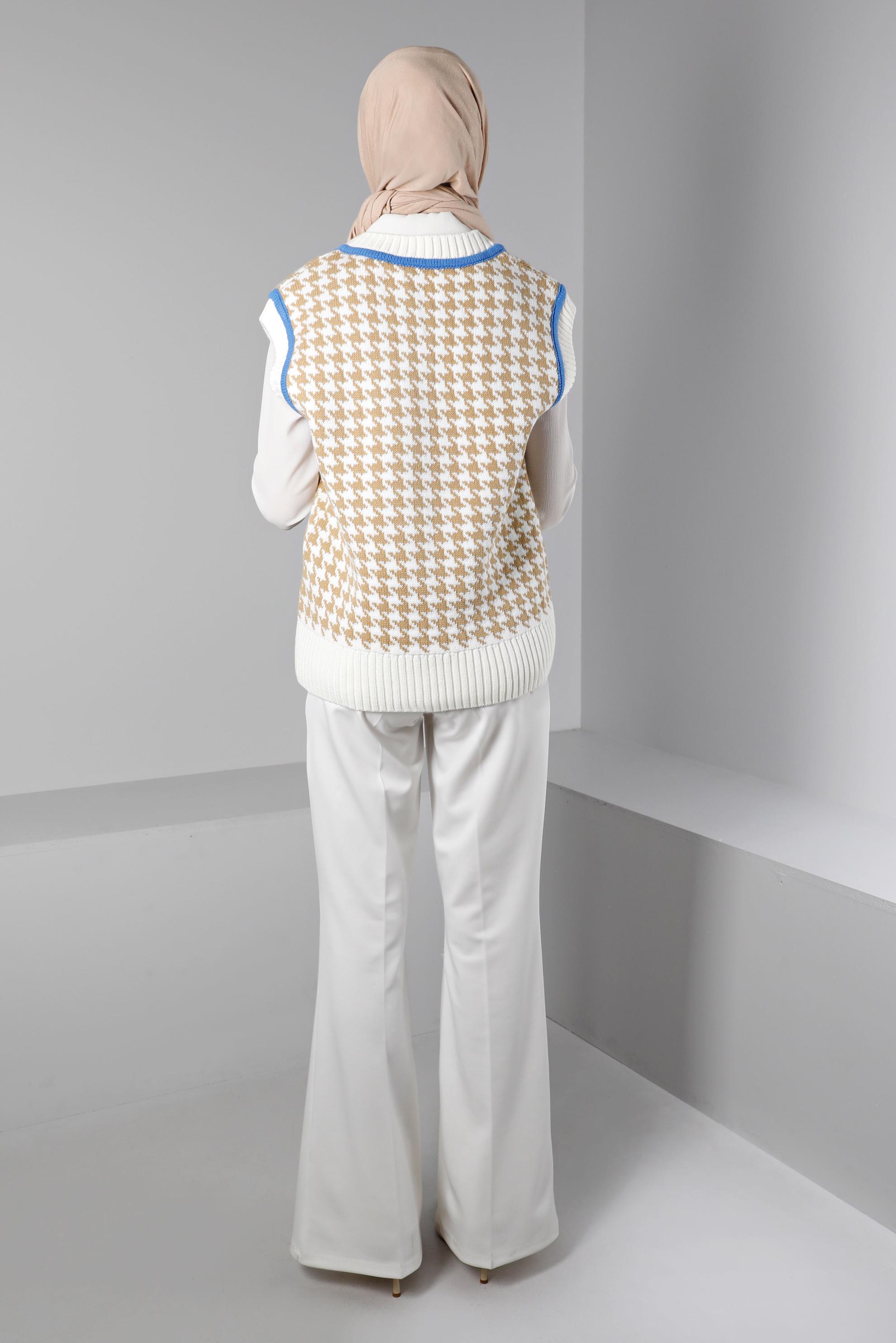 Tesettür giyim BEJ KAZAYAĞI DESENLİ TRİKO SÜVETER 43144