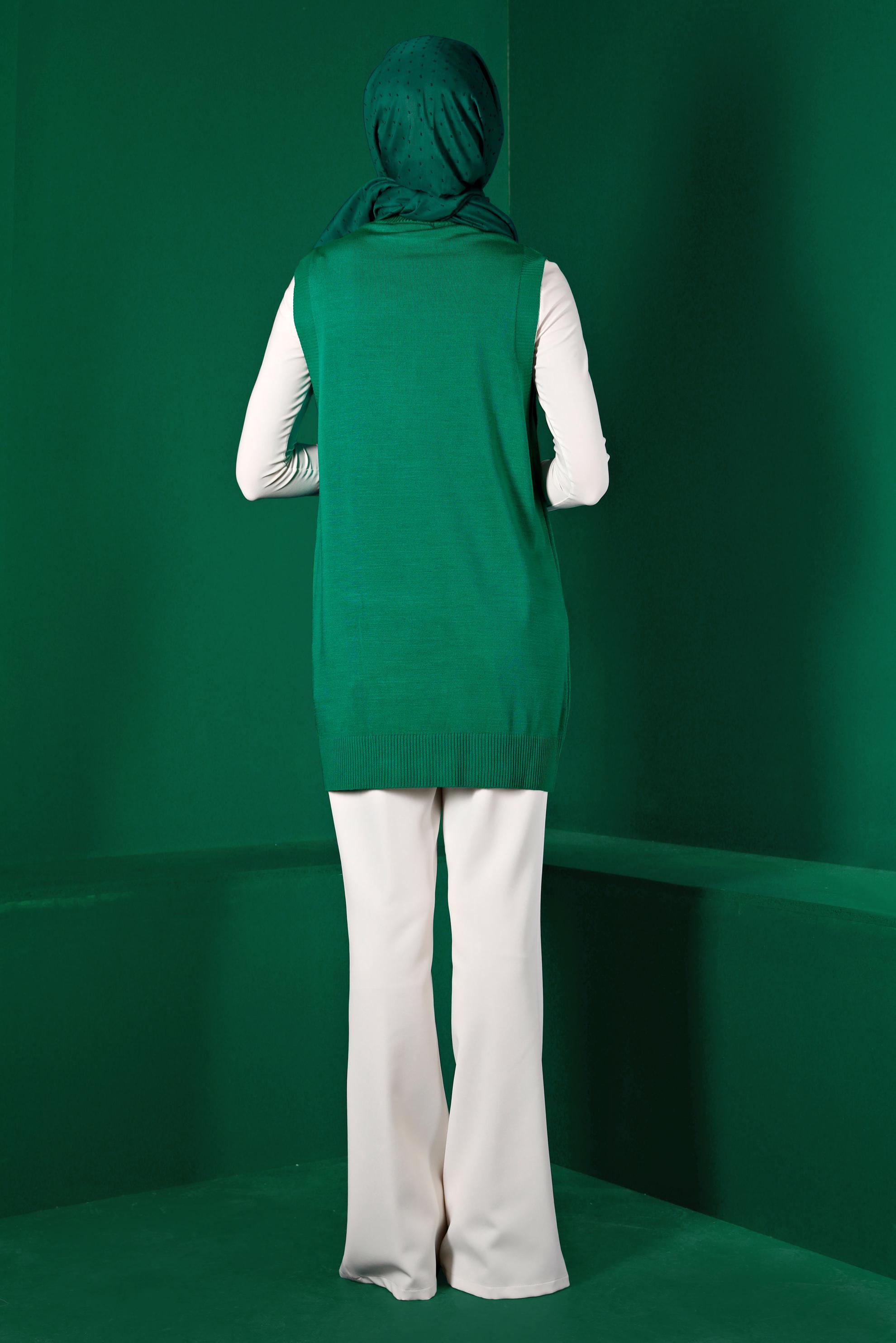 Tesettür giyim YEŞİL DÜĞME DETAYLI TRİKO SÜVETER 43210 