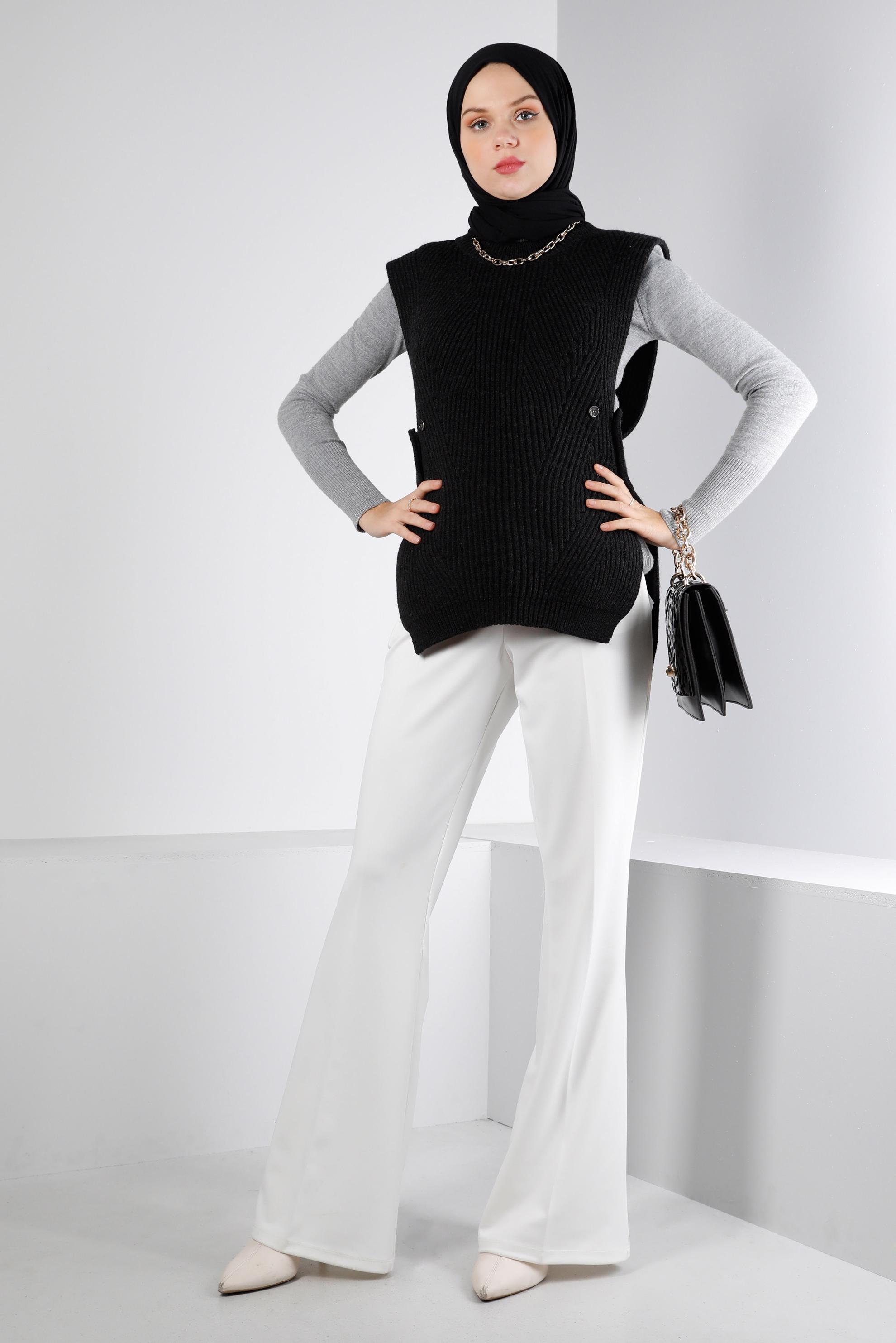 Tesettür giyim SİYAH YANLARI DÜĞMELİ TRİKO SÜVETER 43245