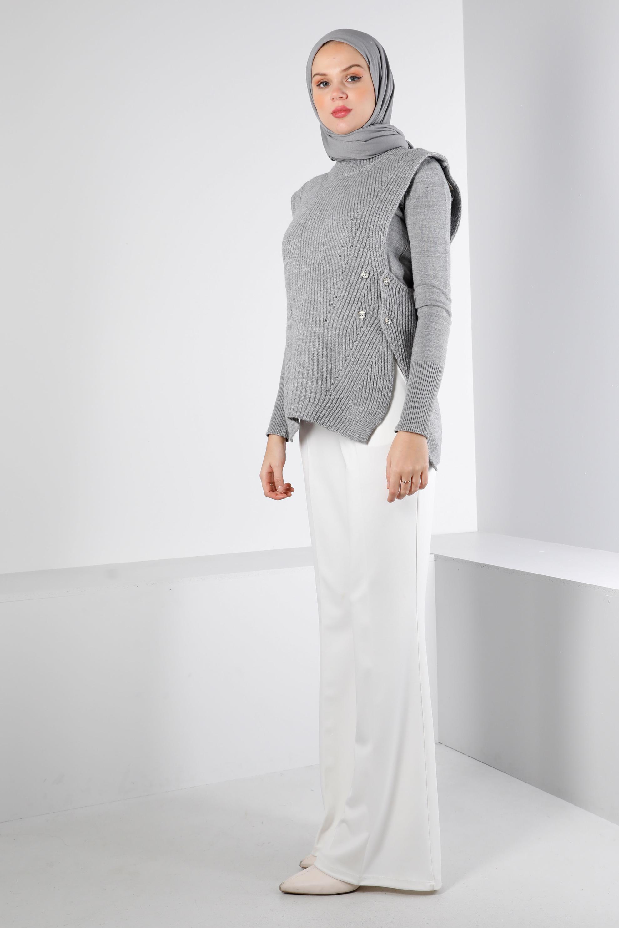 Tesettür giyim GRİ YANLARI DÜĞMELİ TRİKO SÜVETER 43245