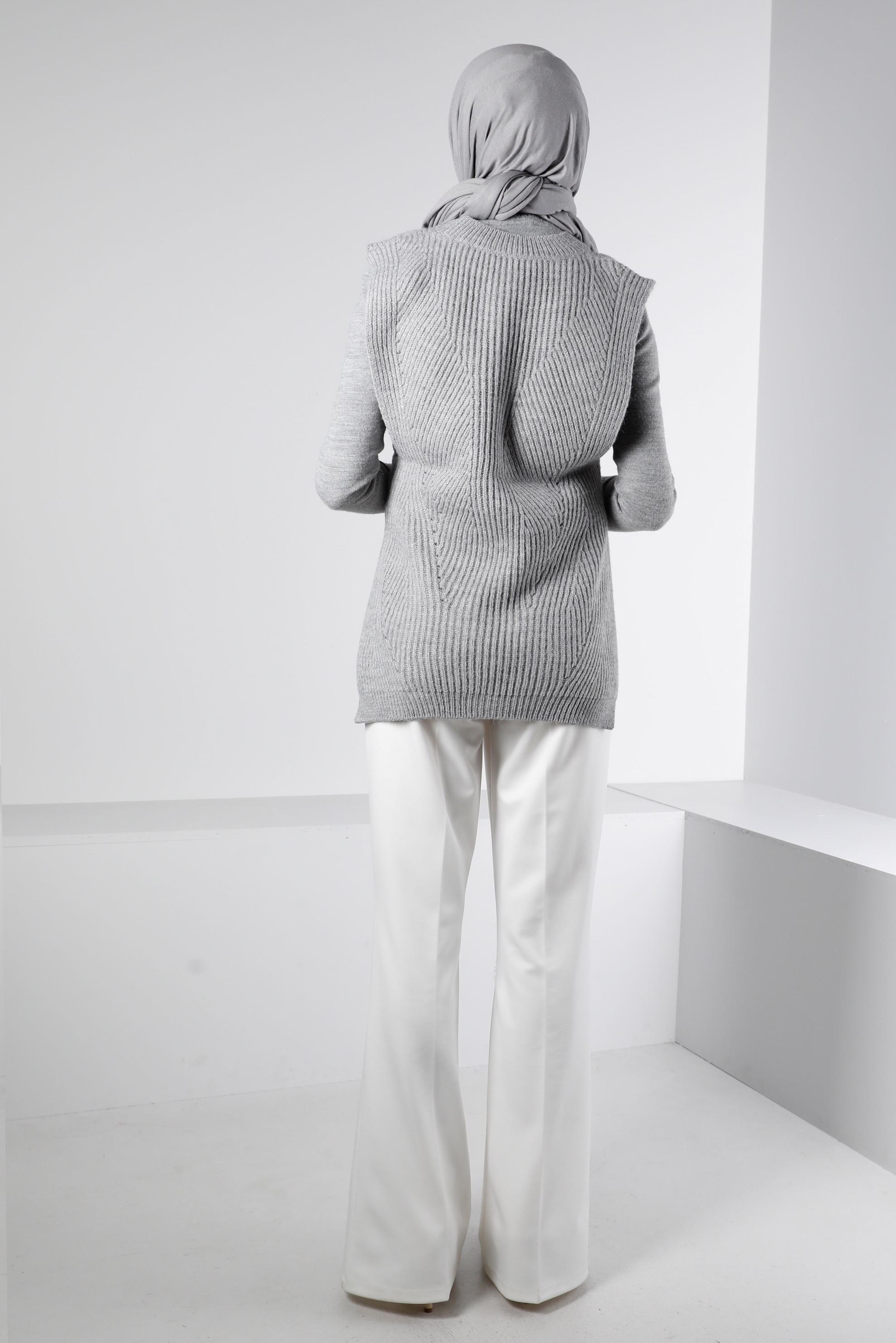 Tesettür giyim GRİ YANLARI DÜĞMELİ TRİKO SÜVETER 43245