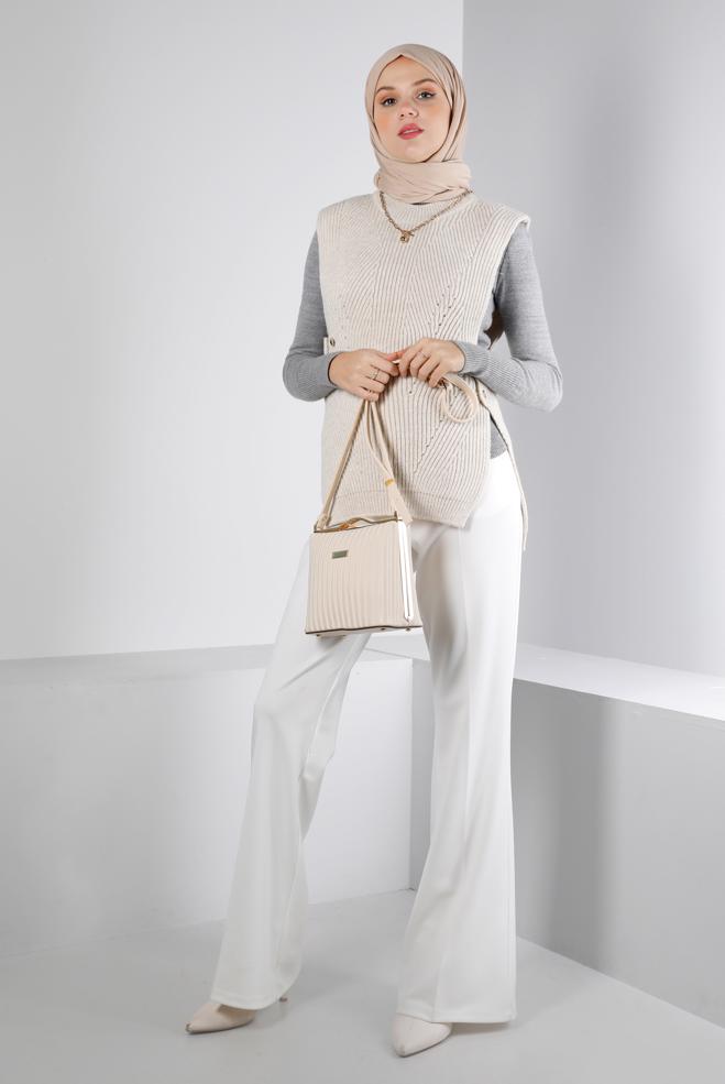 Tesettür giyim  YANLARI DÜĞMELİ TRİKO SÜVETER 43245 - ALVİNA