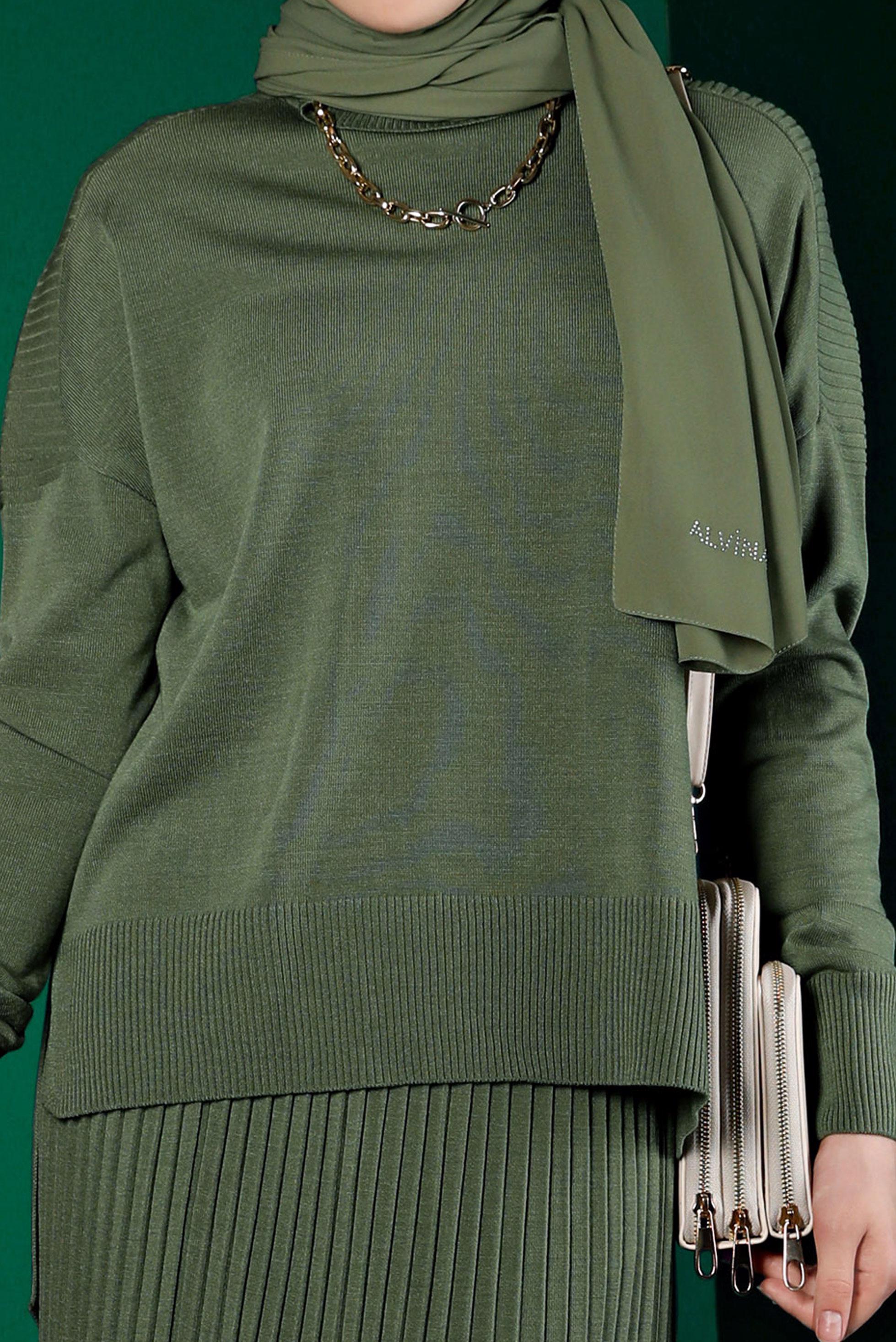 Tesettür giyim YEŞİL PİLELİ TRİKO İKİLİ ETEKLİ TAKIM 43132 