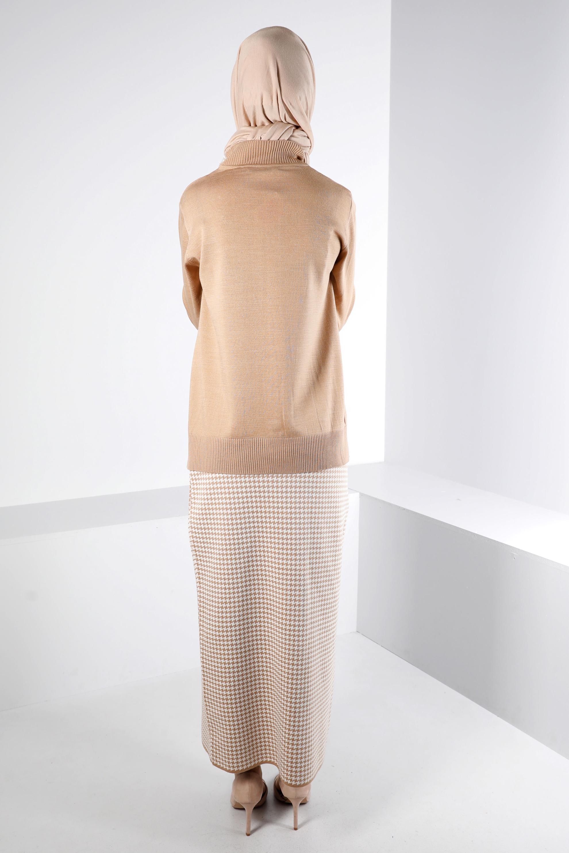 Tesettür giyim KAHVE TAŞ DETAYLI DESENLİ TRİKO ETEKLİ TAKIM 43220 