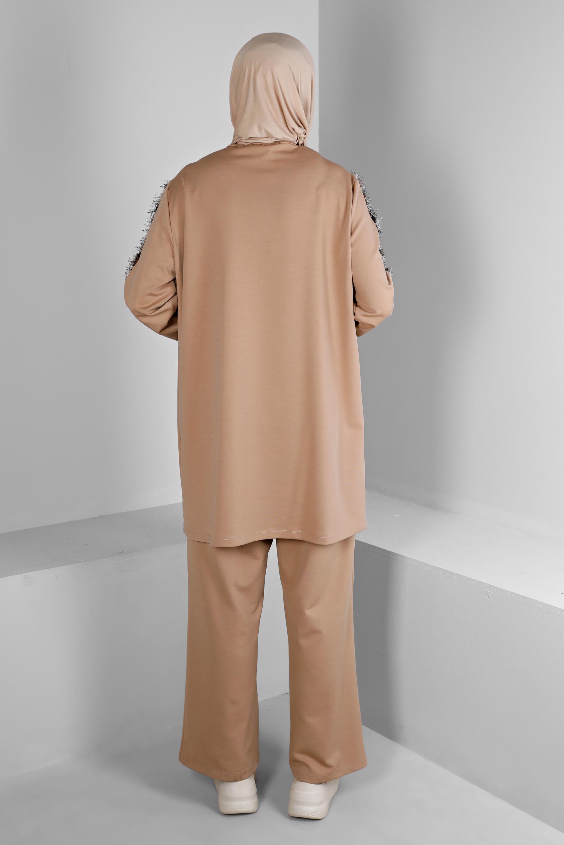 Vêtements hijab BEIGE ENSEMBLE DE COSTUME PANTALON FOURRURE À MOTIF LÉOPARD 20302