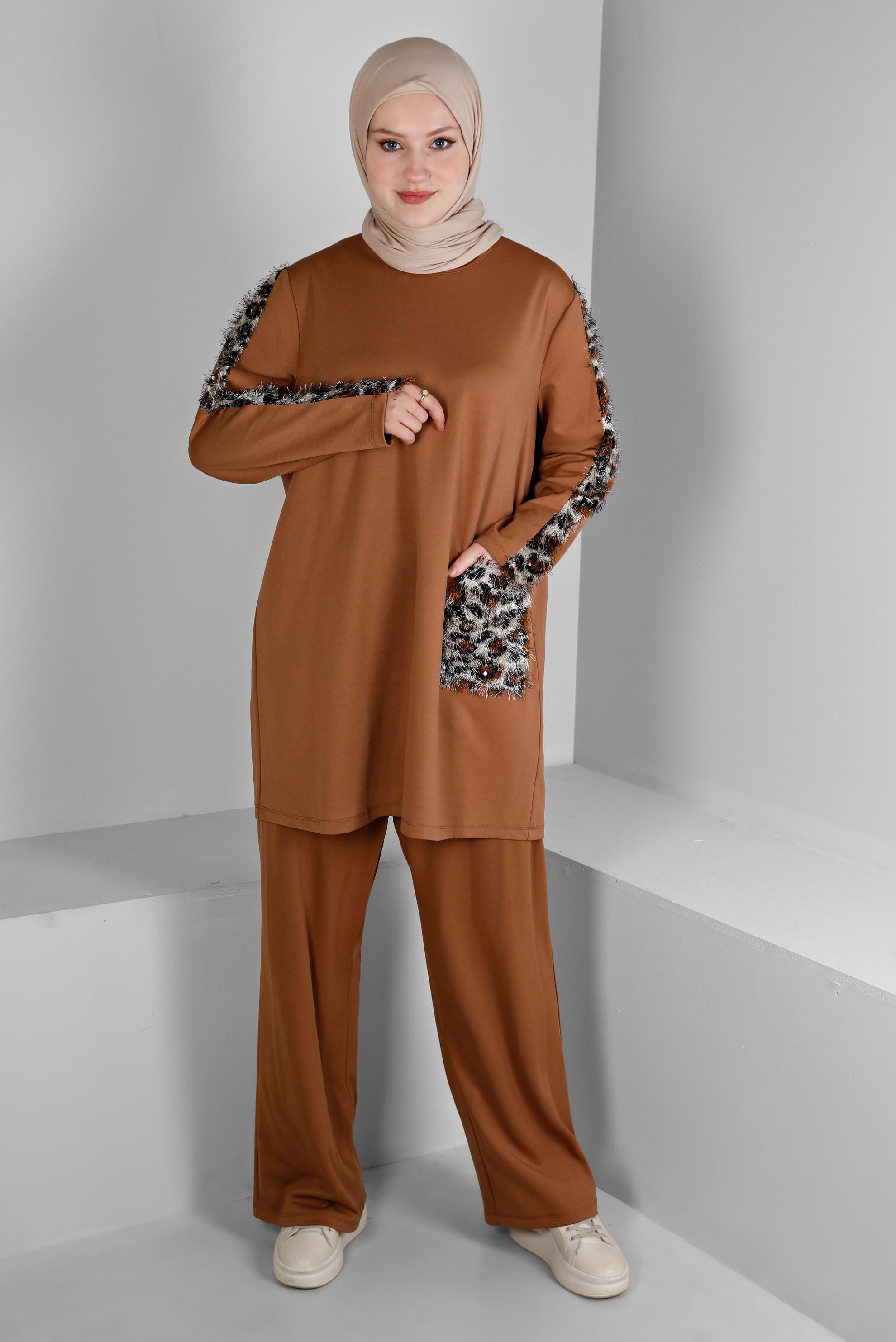Tesettür giyim TABA LEOPAR DESENLİ TÜYLÜ PANTOLON TAKIMI 20302 