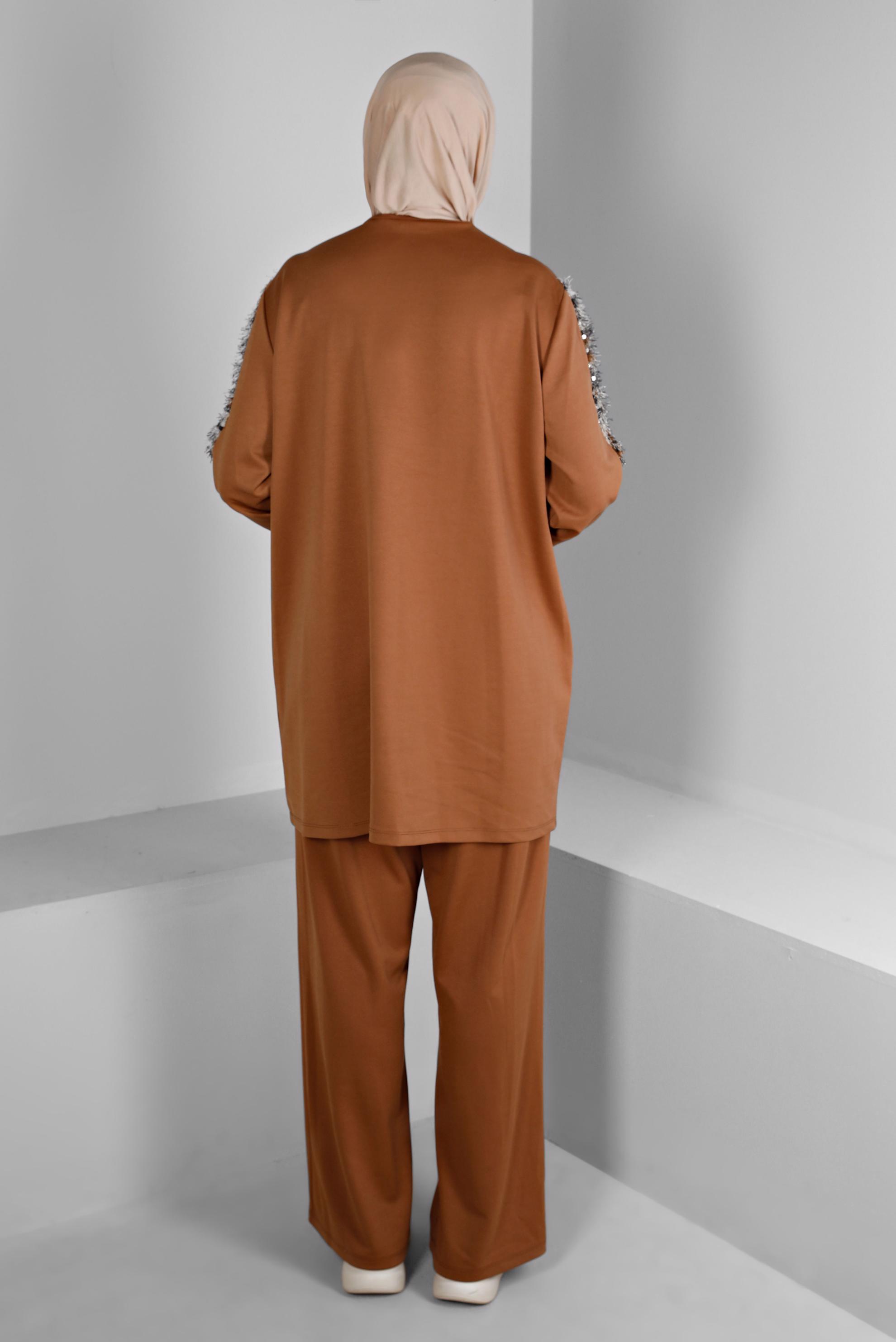 Tesettür giyim TABA LEOPAR DESENLİ TÜYLÜ PANTOLON TAKIMI 20302 