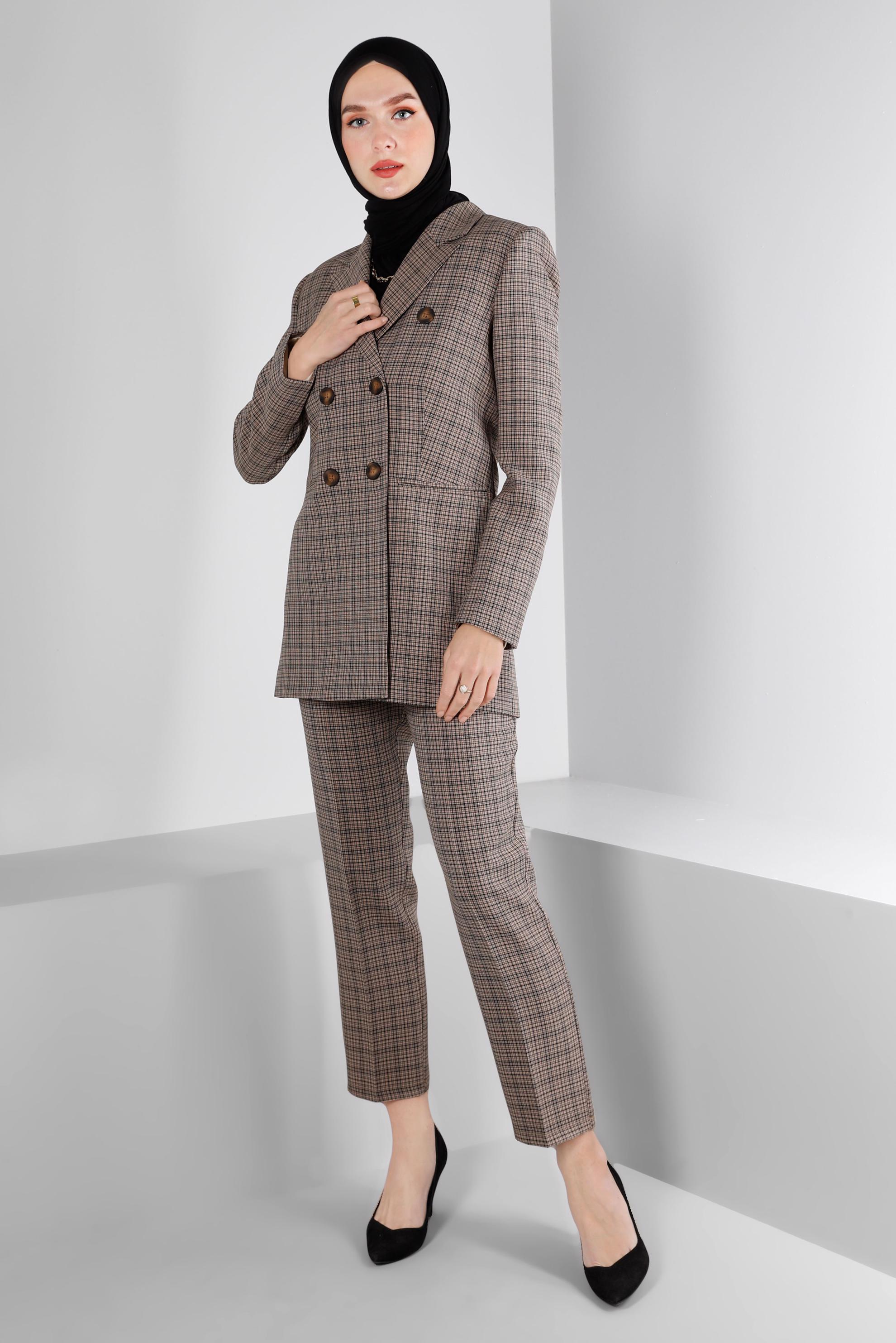 Tesettür giyim KAHVE EKOSE DESENLİ DÜĞMELİ İKİLİ PANT. TAKIM 30307