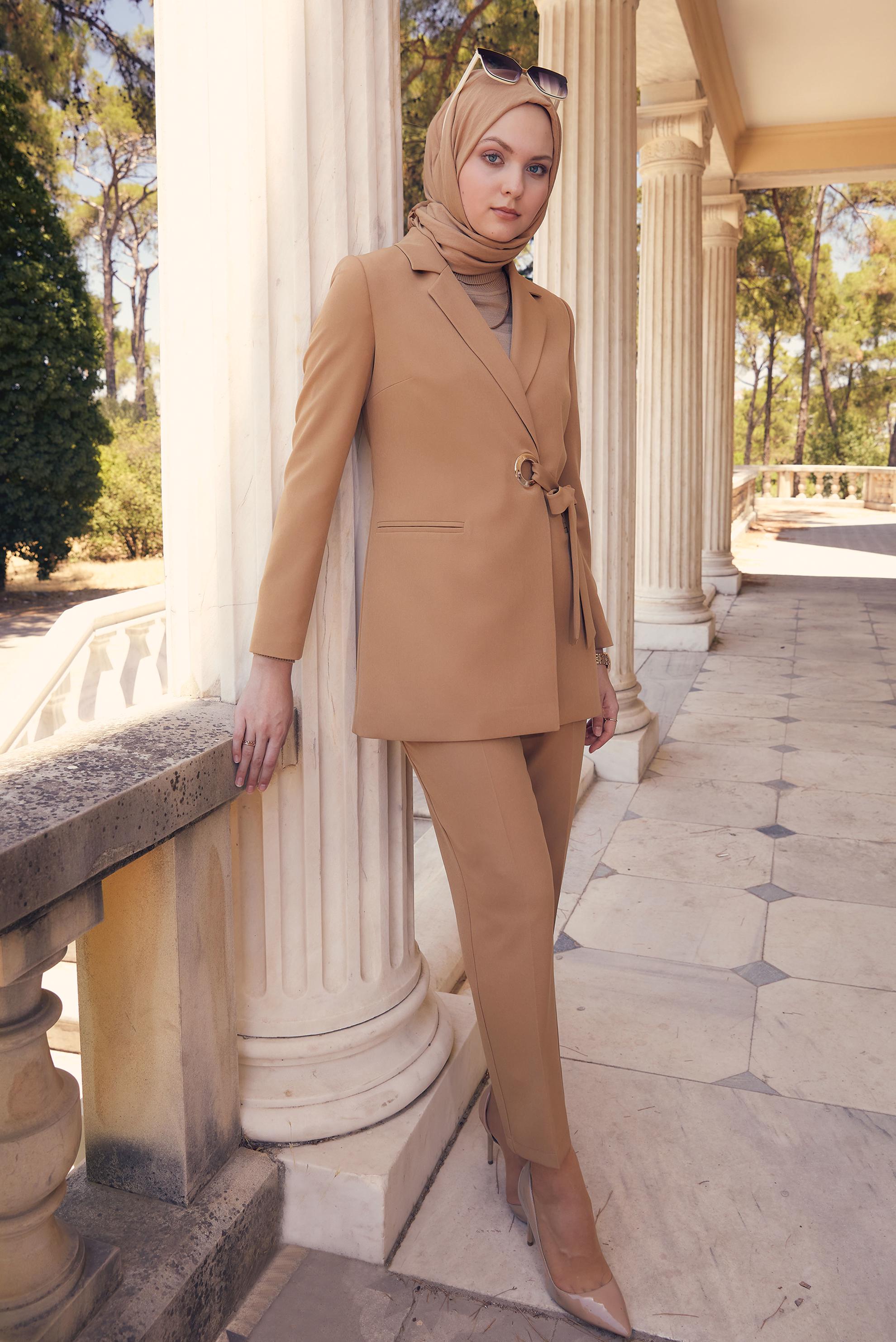 Tesettür giyim BEJ BAĞLAMA DETAYLI KLASİK İKİLİ PANT. TAKIM 30308 