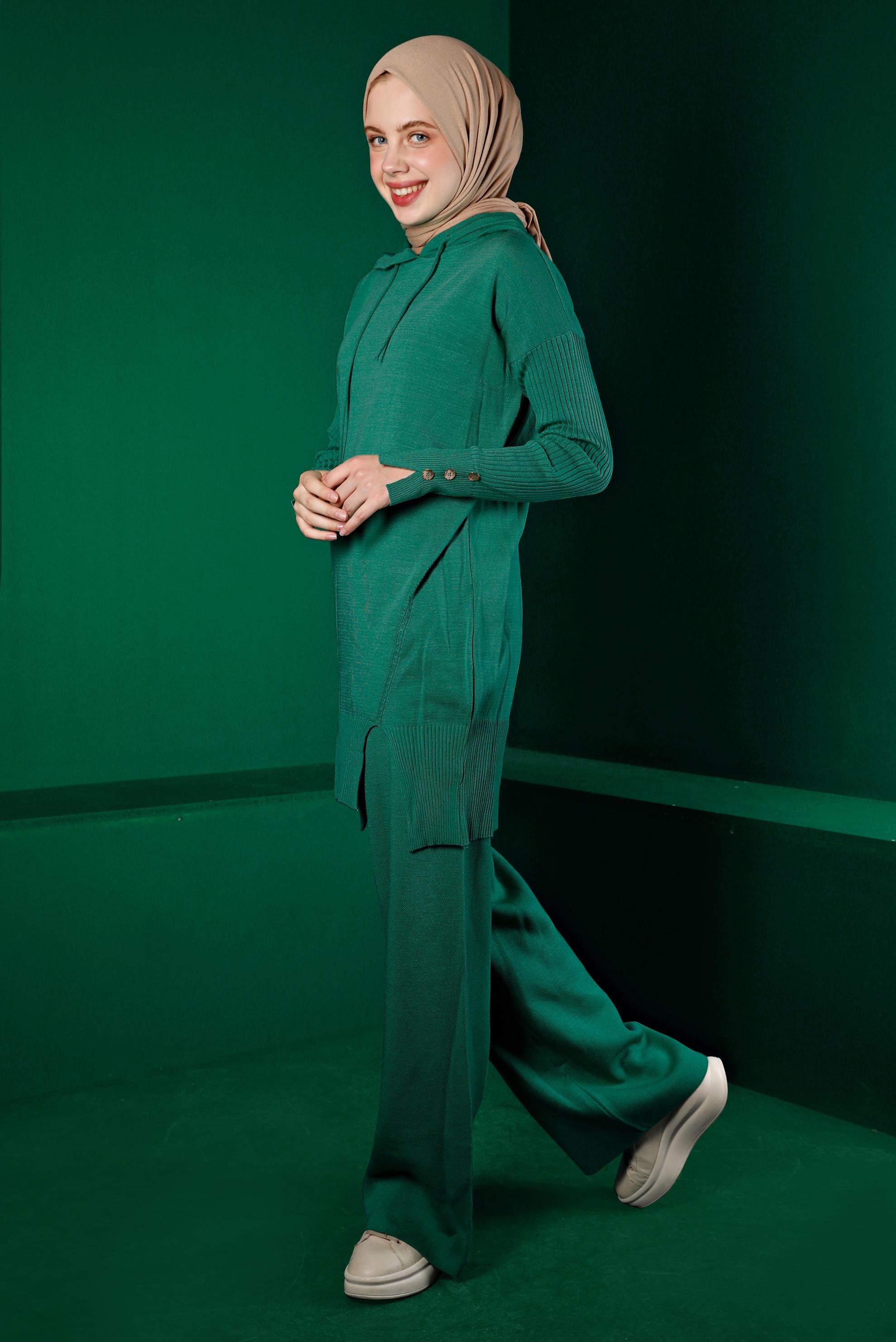 Tesettür giyim YEŞİL YIRTMAÇ DETAYLI İKİLİ PANT. TRİKO TAKIM 43213