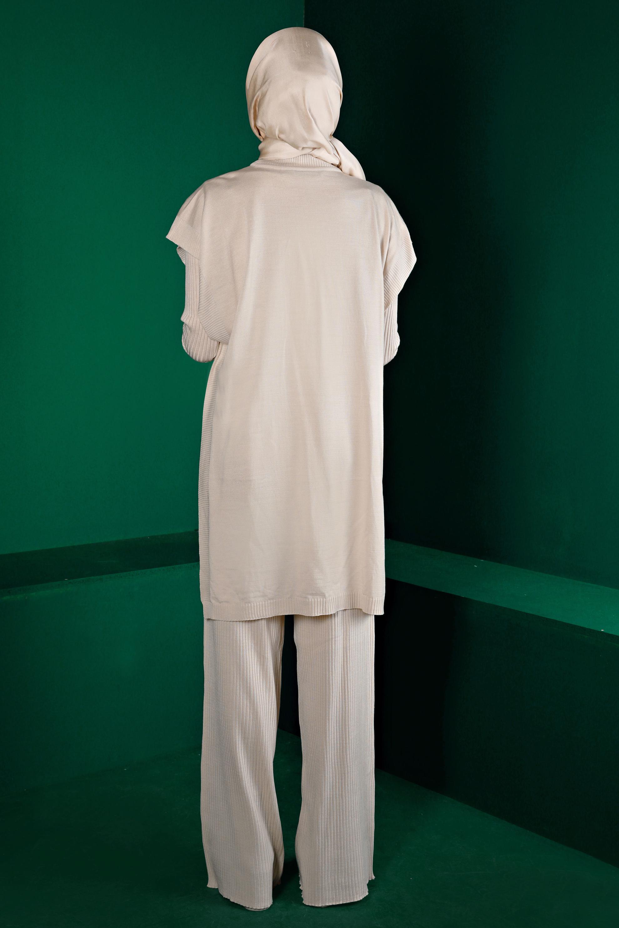 Tesettür giyim BEJ FİTİLLİ YIRTMAÇLI ÜÇLÜ PANTOLON TRİKO TAKIM 43214