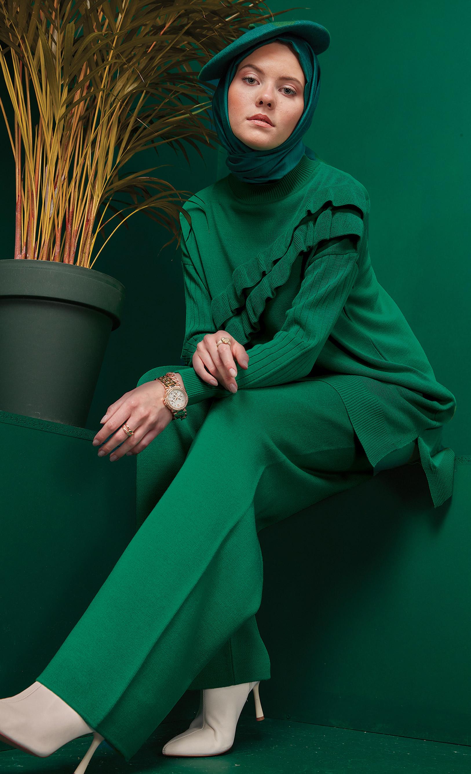 Vêtements hijab VERT ENSEMBLE PANTALON EN MAILLE À VOLANTS 43217