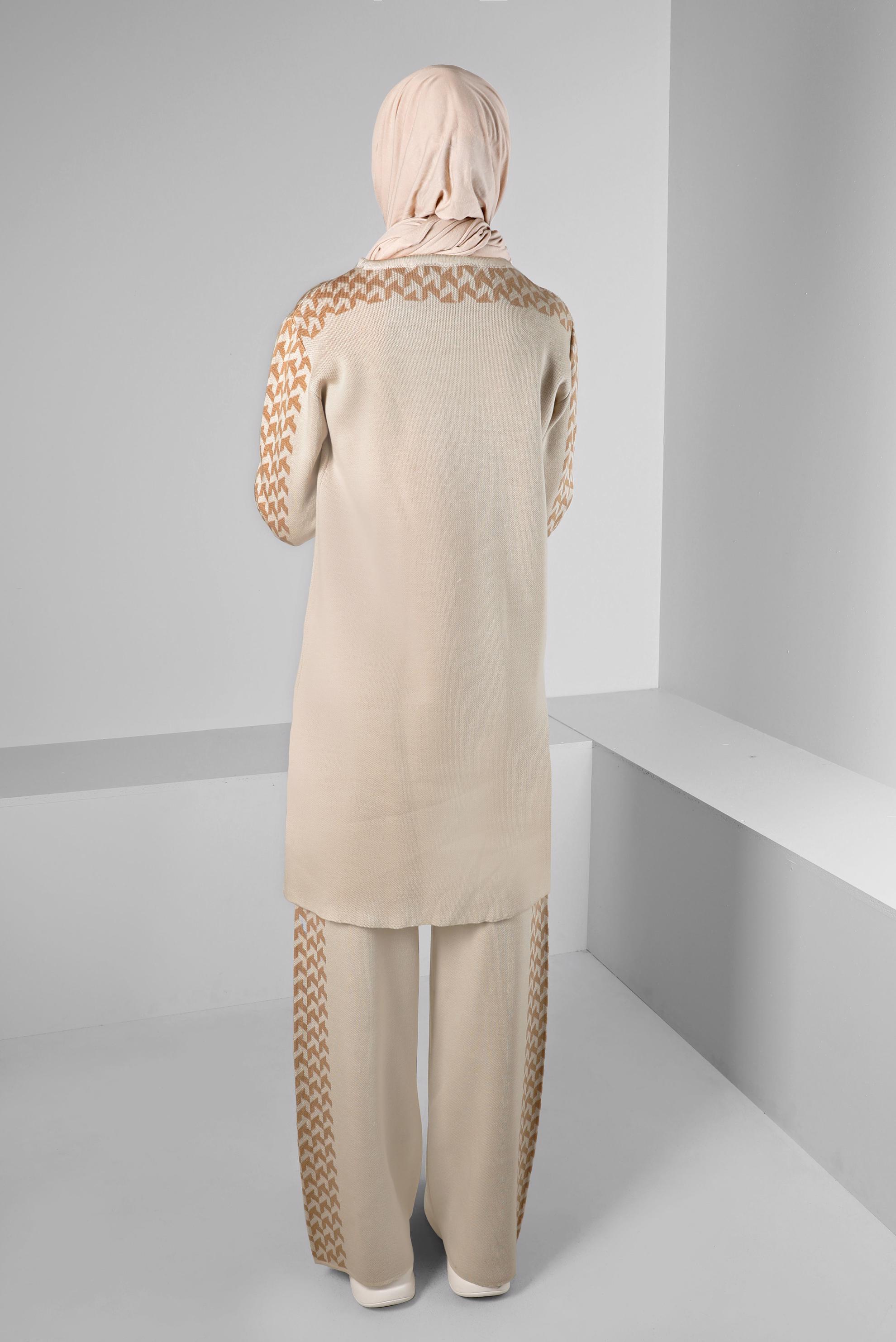 Tesettür giyim BEJ DESENLİ İKİLİ TRİKO PANT. TAKIM 43222
