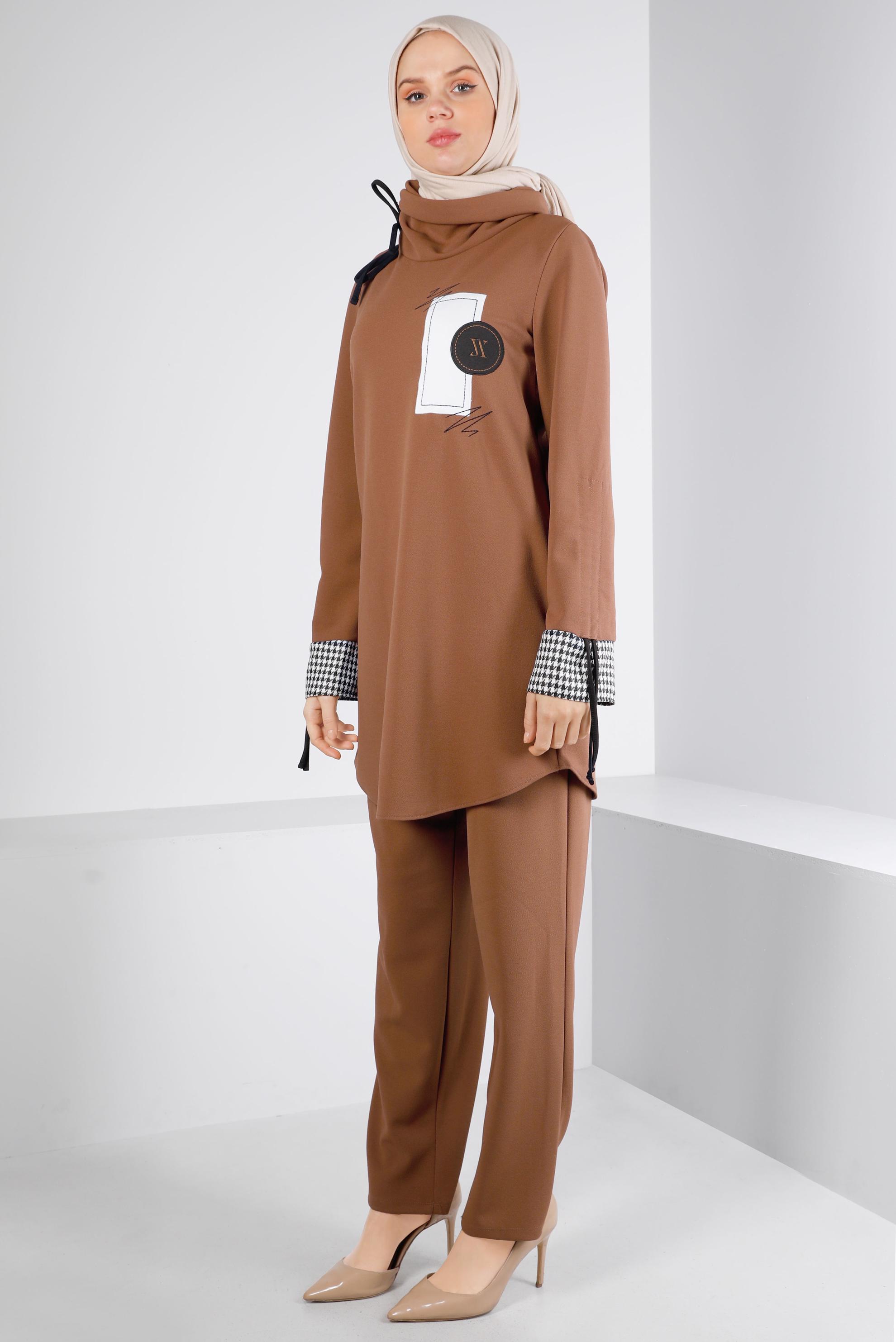 Tesettür giyim KAHVE BAĞCIK VE KAZAYAĞI DETAYLI İKİLİ TAKIM 43268