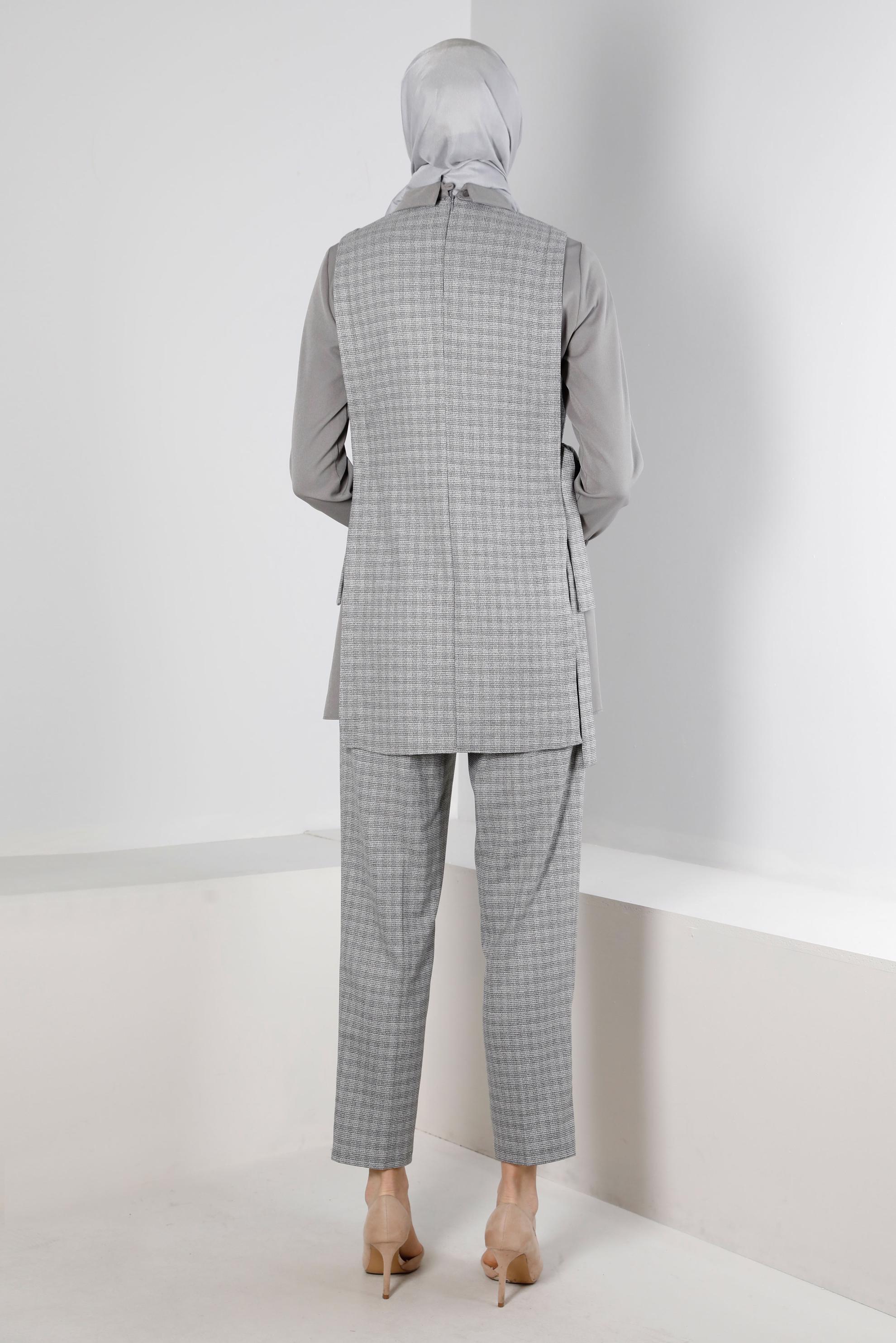 Tesettür giyim GRİ EKOSE DÜĞME DETAYLI İKİLİ PANTOLONLU TAKIM 43315