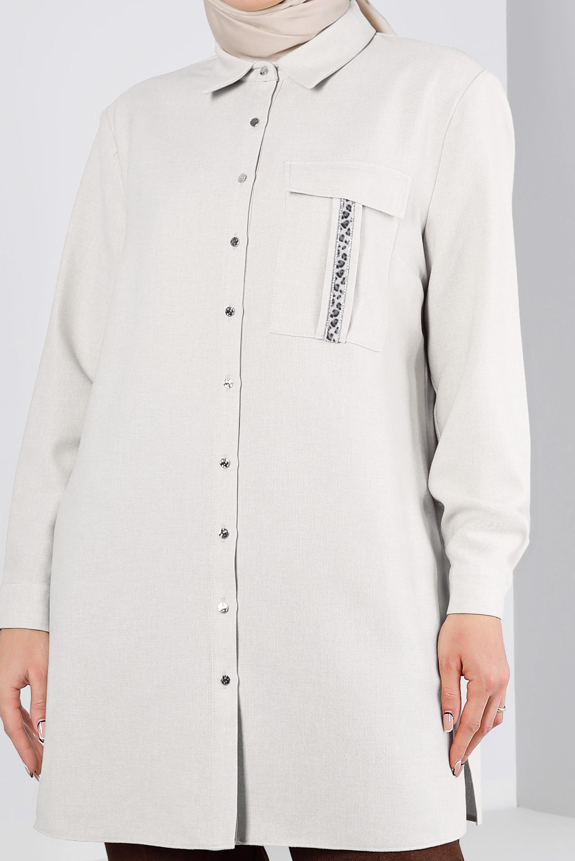 Tesettür giyim BEYAZ VATKALI DÜĞMELİ TUNİK 20304