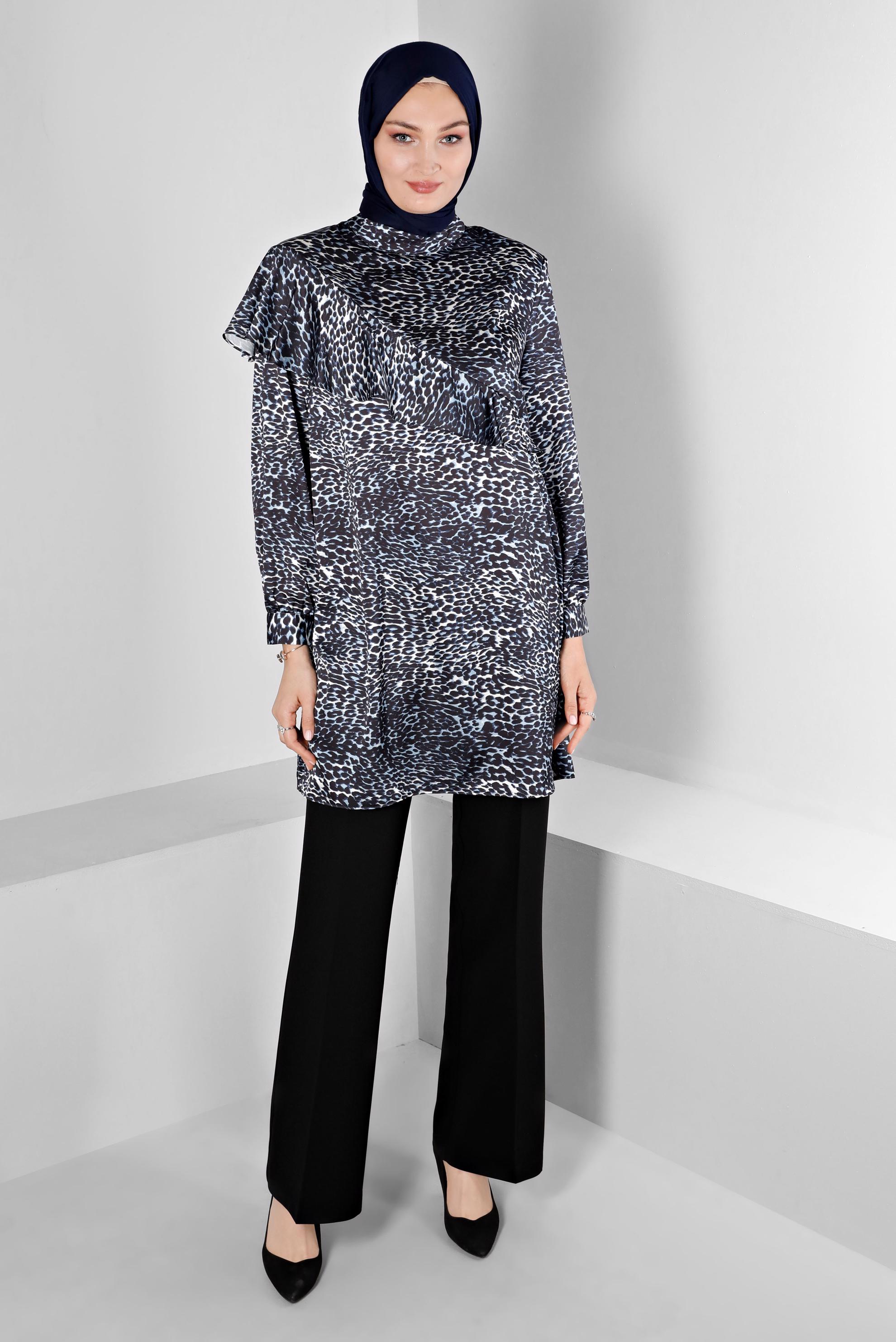 Tesettür giyim LACİVERT LEOPAR DESENLİ KOLU FIRFIRLI SATEN TUNİK 20309