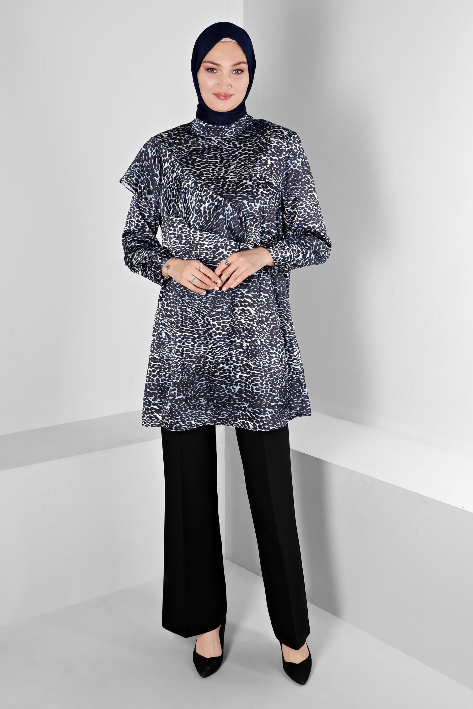 Tesettür giyim LACİVERT LEOPAR DESENLİ KOLU FIRFIRLI SATEN TUNİK 20309
