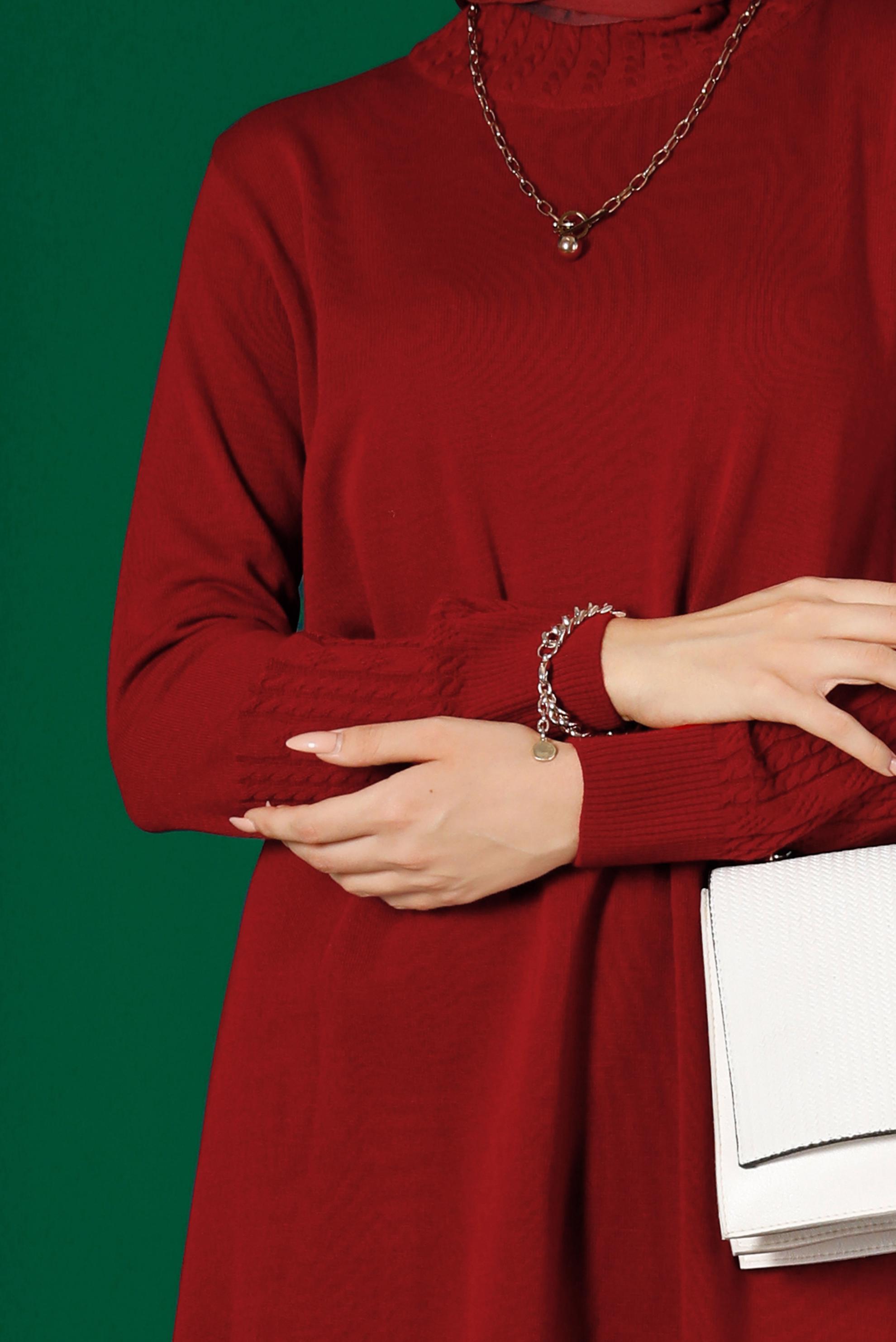 Tesettür giyim KIRMIZI KOLLARI DESENLİ TRİKO TUNİK 43102 