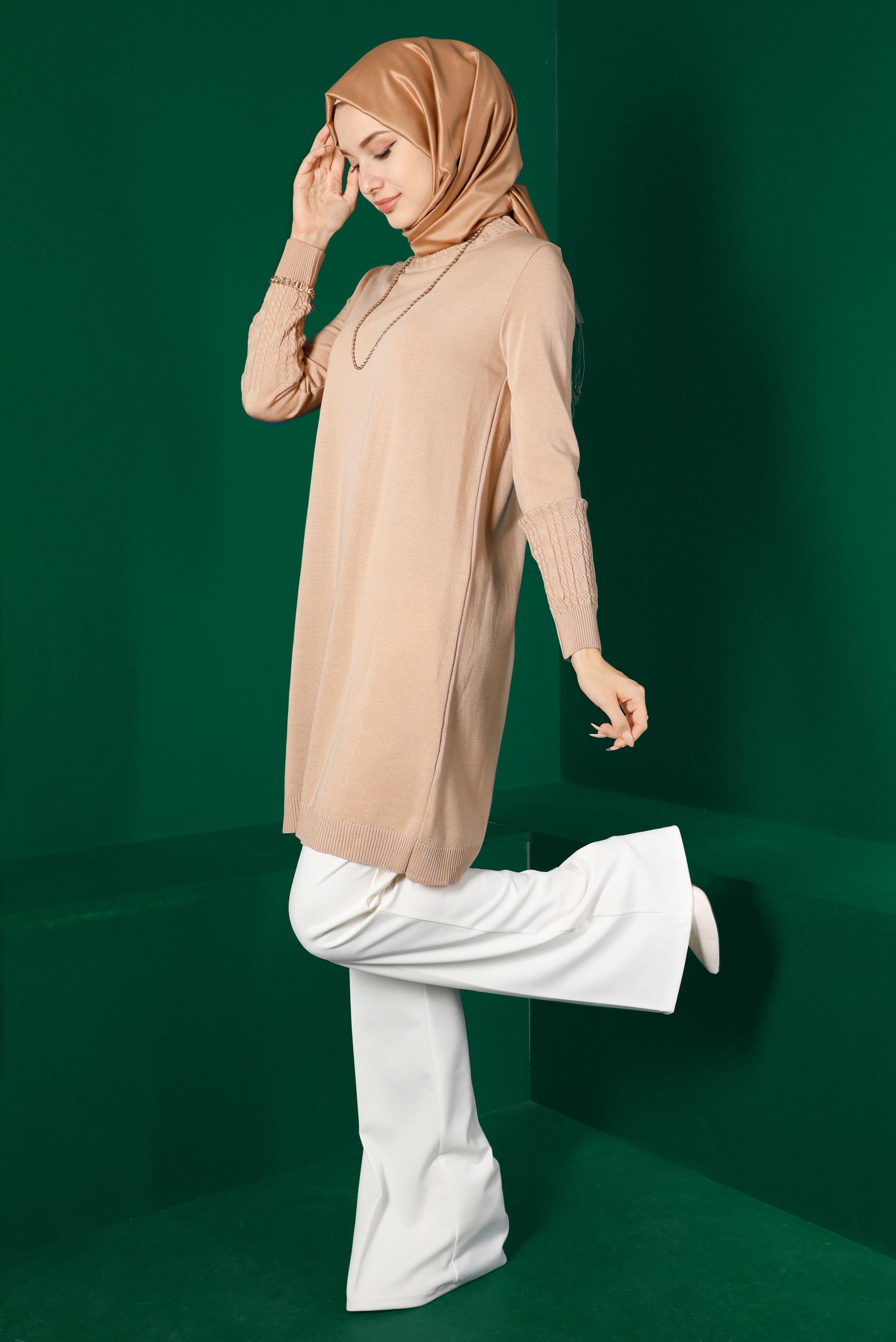 Tesettür giyim BEJ KOLLARI DESENLİ TRİKO TUNİK 43102 