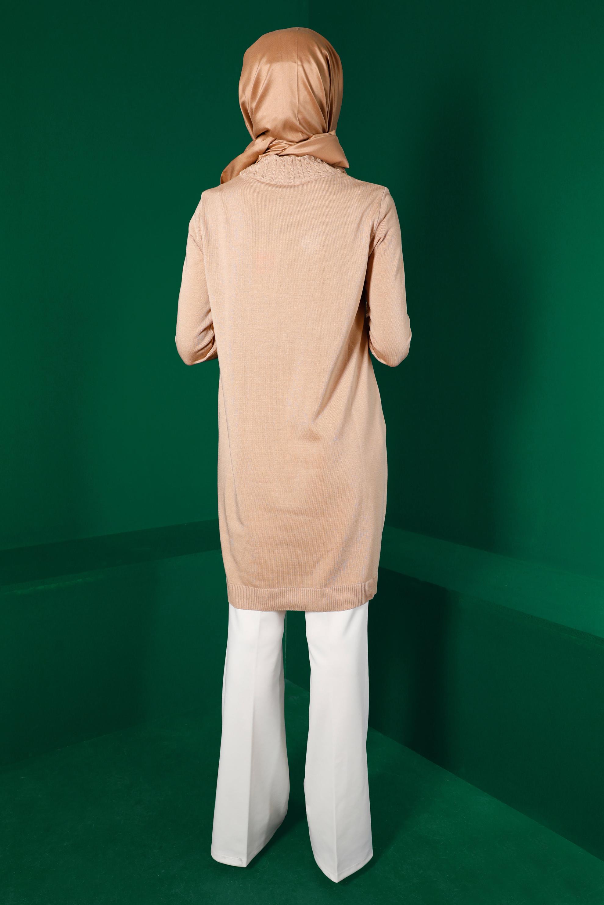 Tesettür giyim BEJ KOLLARI DESENLİ TRİKO TUNİK 43102 