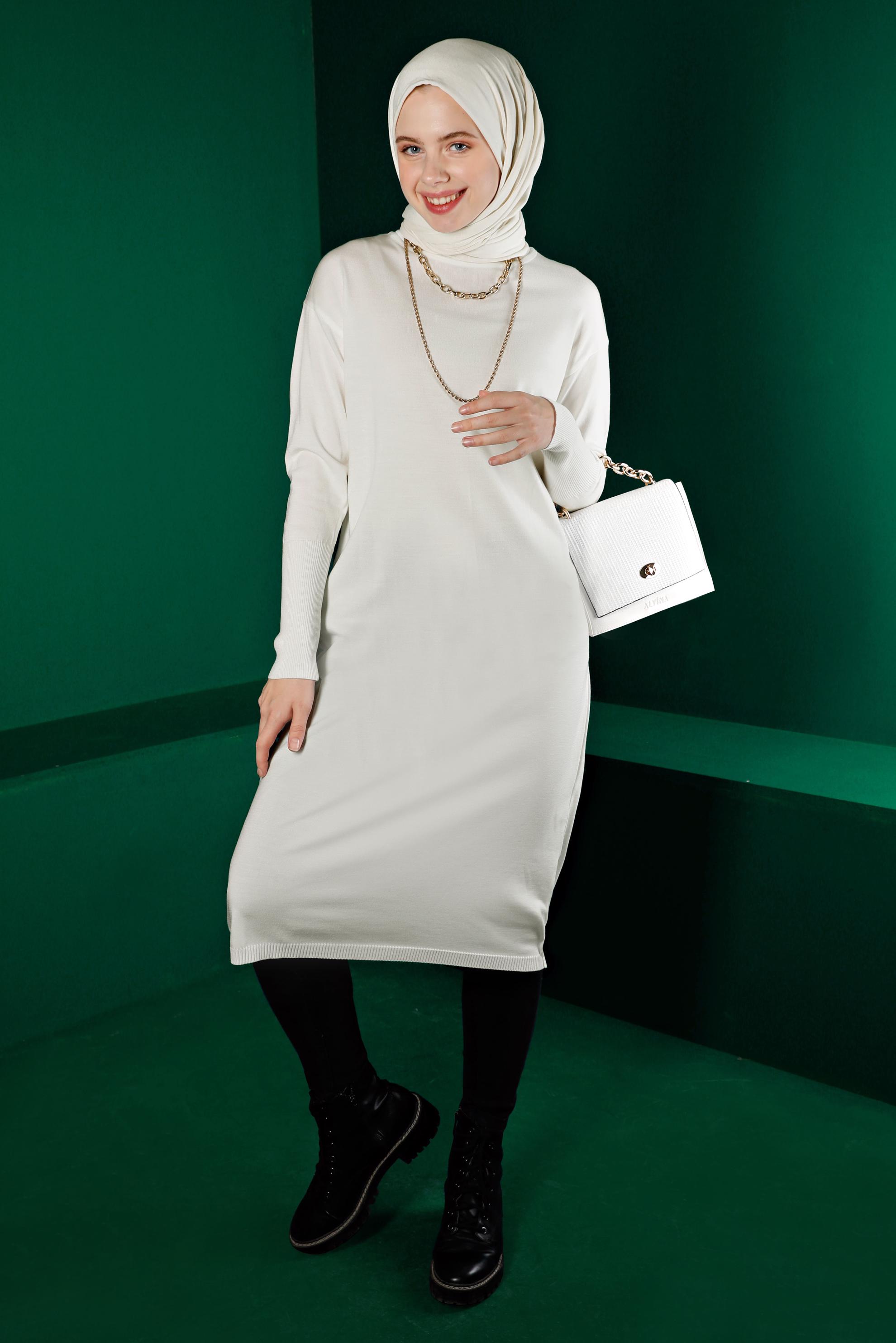 Tesettür giyim BEYAZ BASIC UZUN TRİKO TUNİK 43103