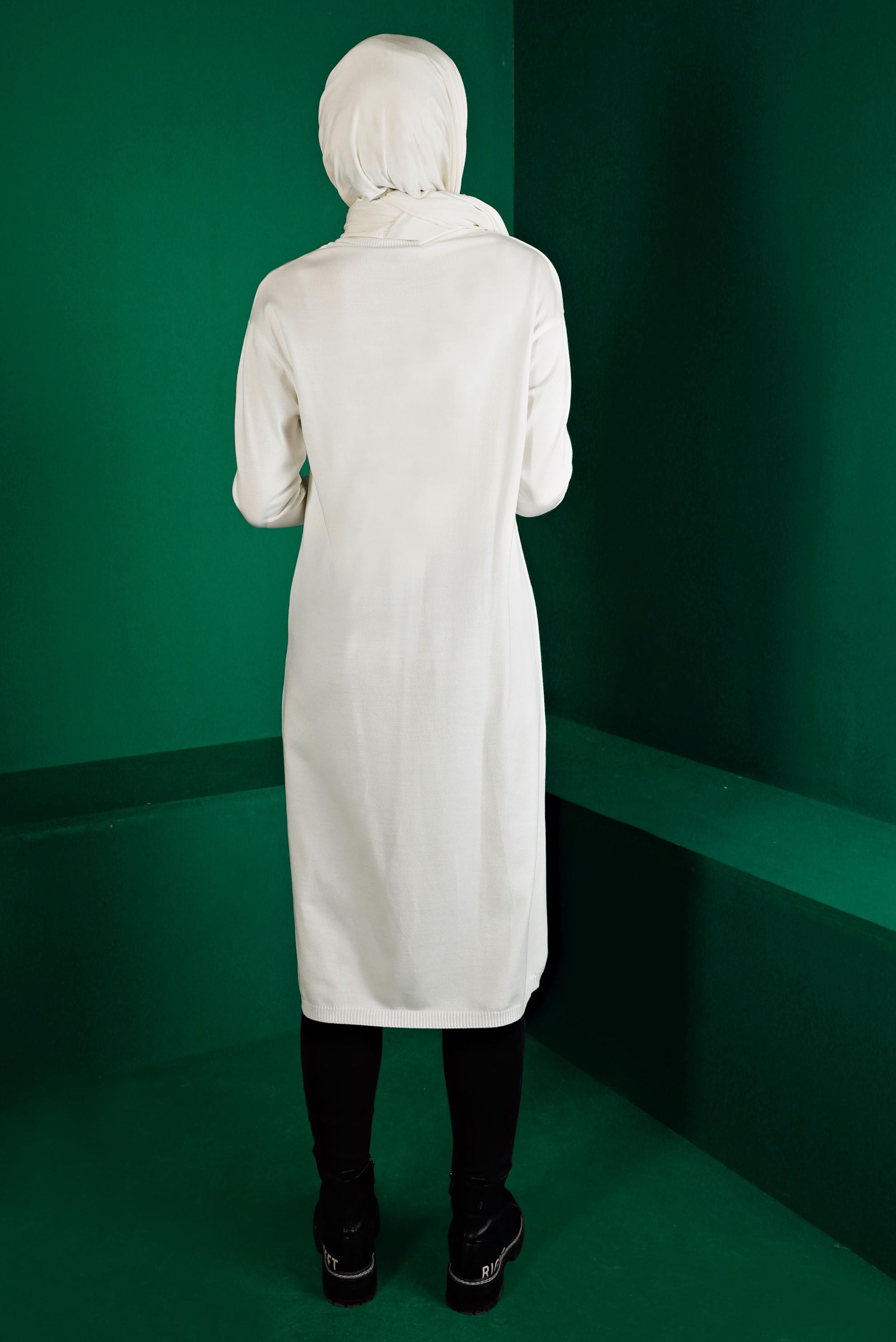 Tesettür giyim BEYAZ BASIC UZUN TRİKO TUNİK 43103