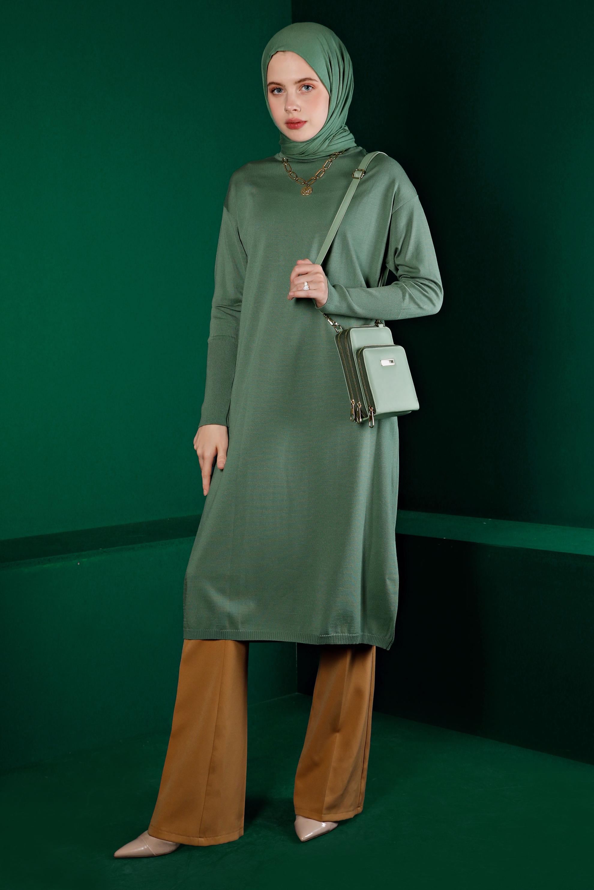 Tesettür giyim YEŞİL BASIC UZUN TRİKO TUNİK 43103