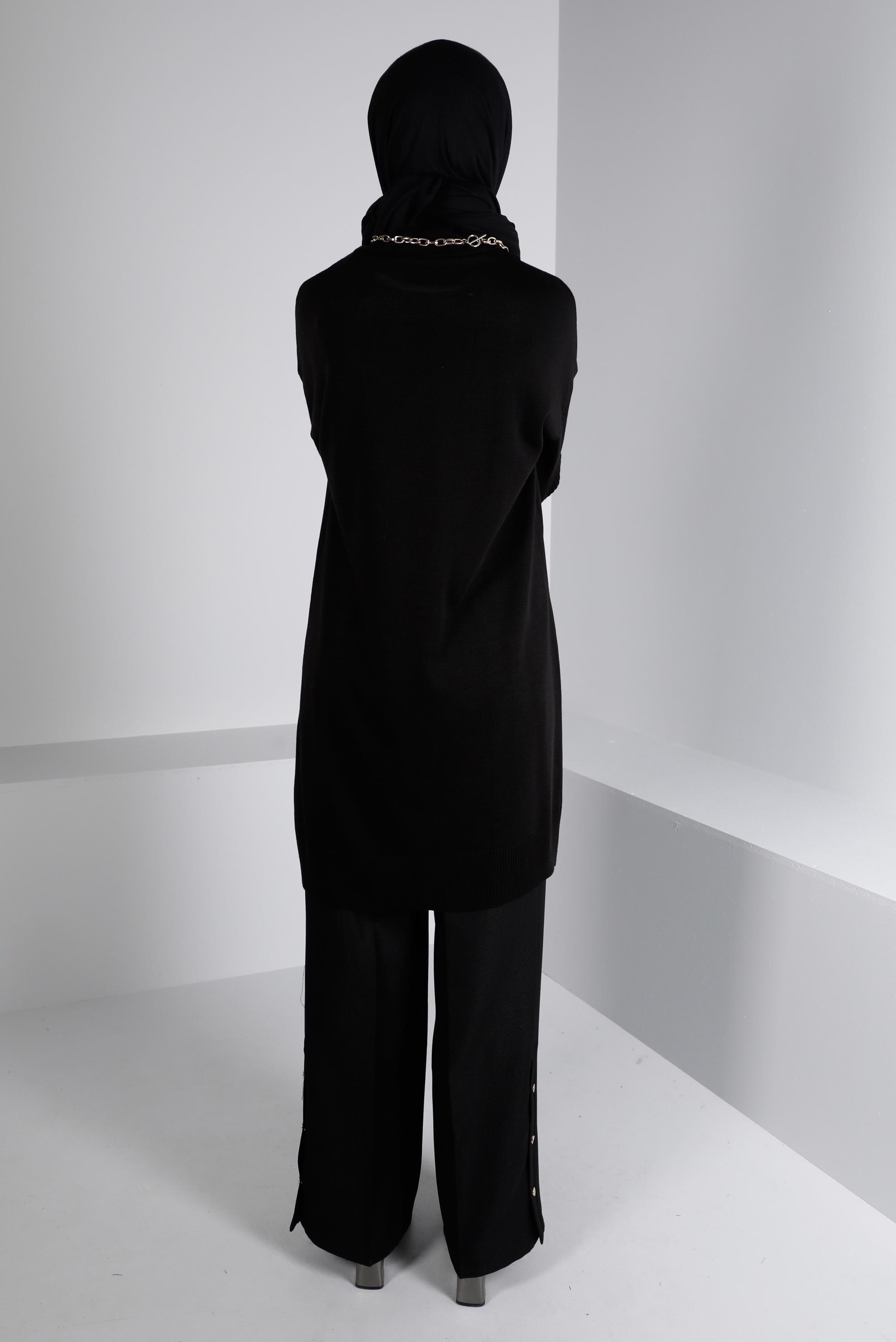 Hijab clothing BLACK KNITWEAR TUNIC WITH POCKET 43108