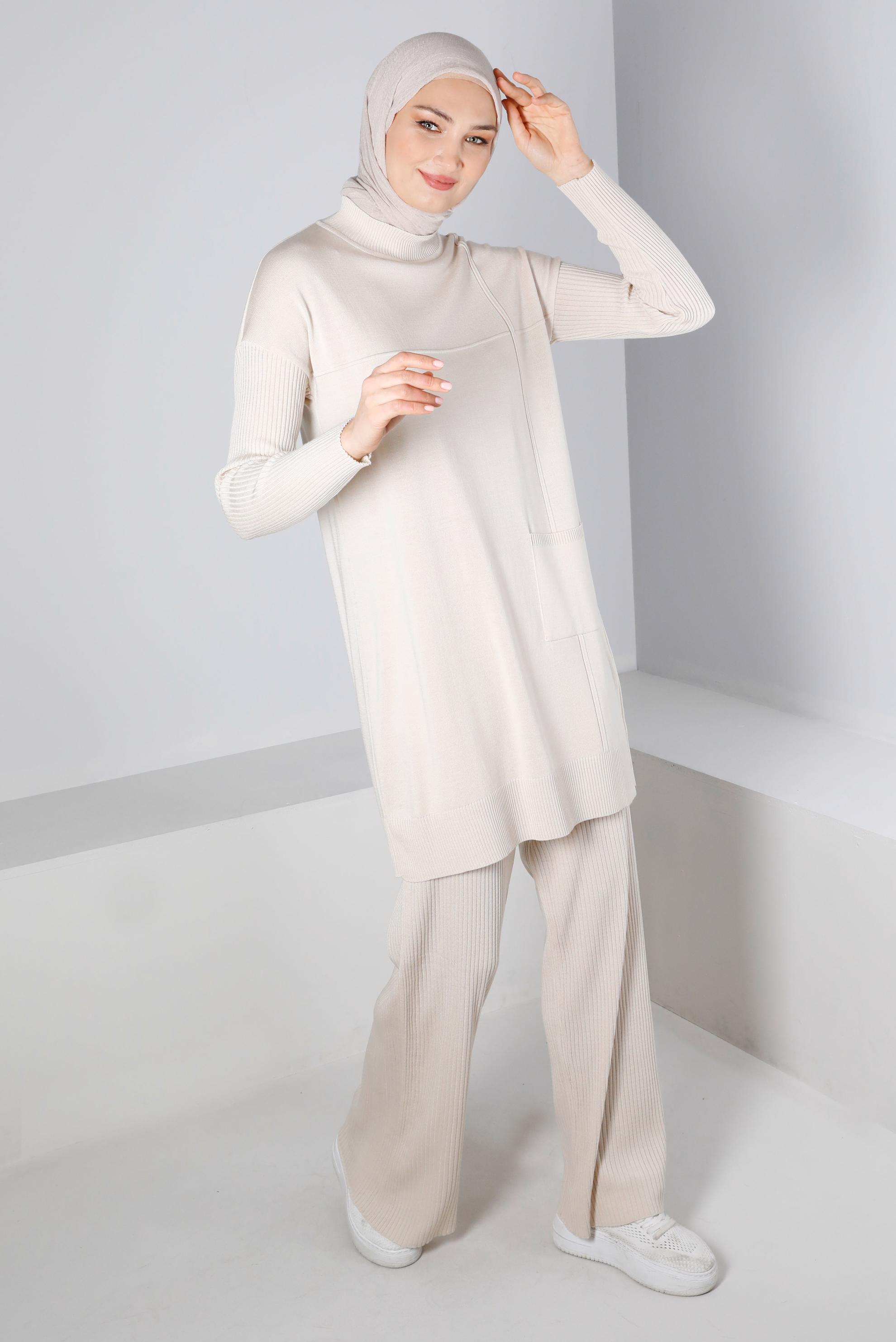 Tesettür giyim BEJ KOLLARI FİTİLLİ CEPLİ TRİKO TUNİK 43108