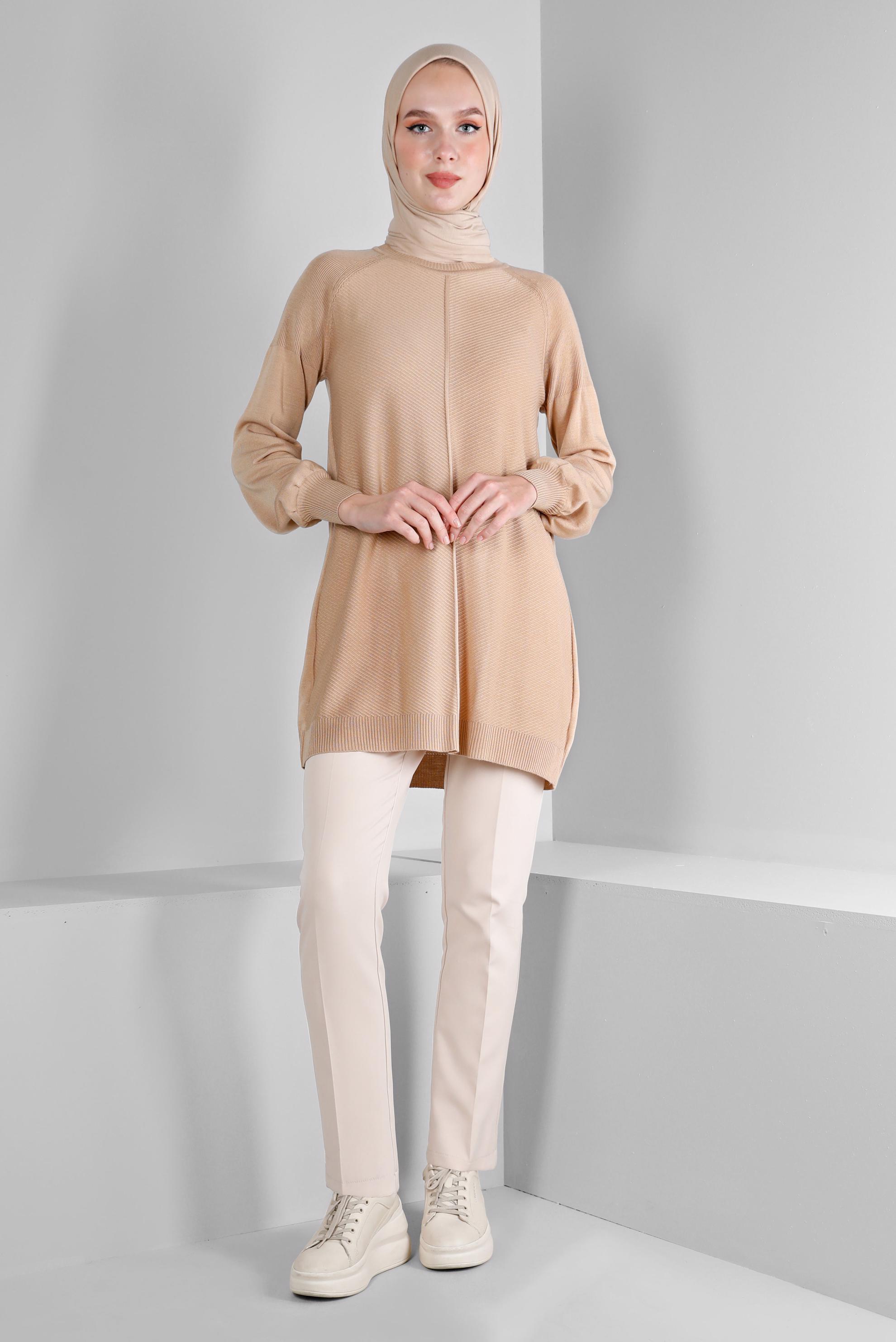 Tesettür giyim BEJ KENDİNDEN DESENLİ TRİKO TUNİK 43109	