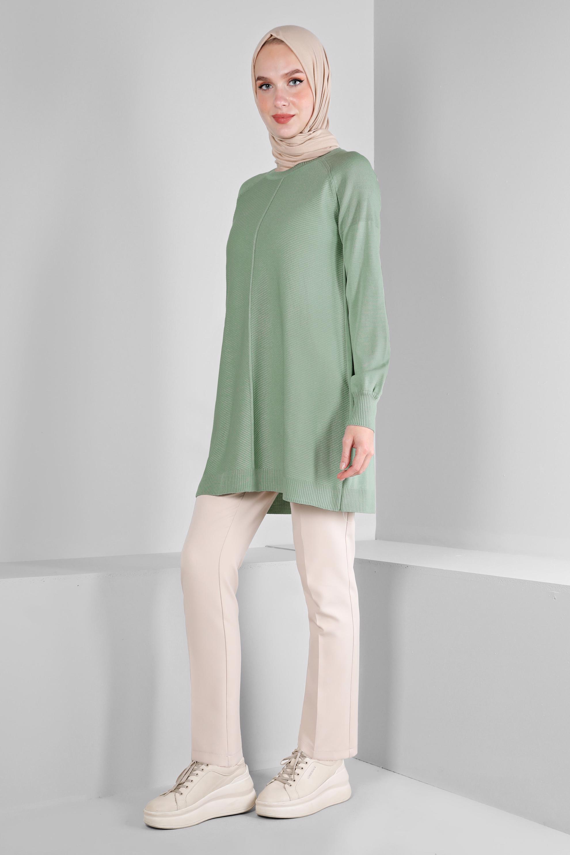 Tesettür giyim YEŞİL KENDİNDEN DESENLİ TRİKO TUNİK 43109	