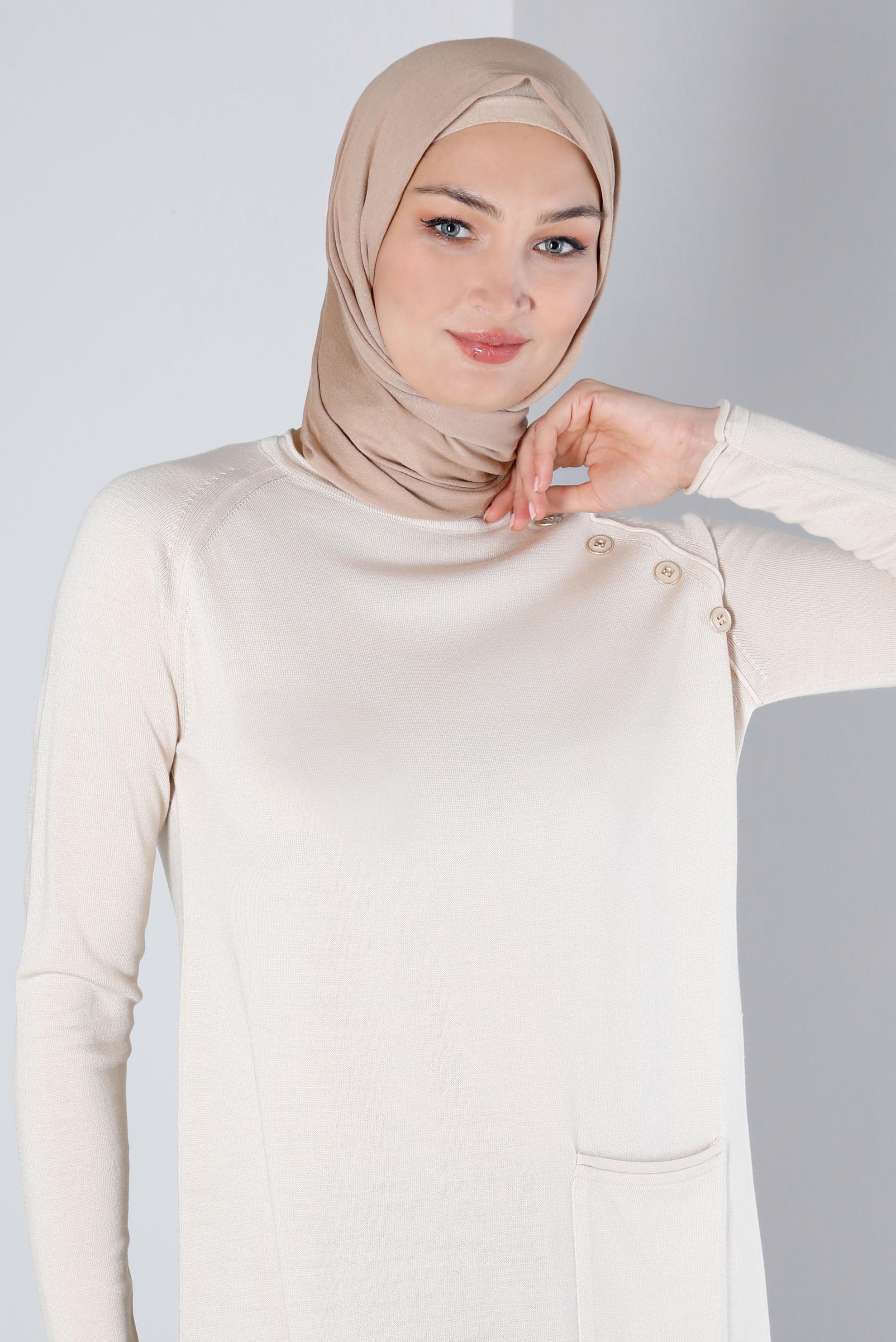 Tesettür giyim BEJ CEPLİ DÜĞMELİ TRİKO TUNİK 43111