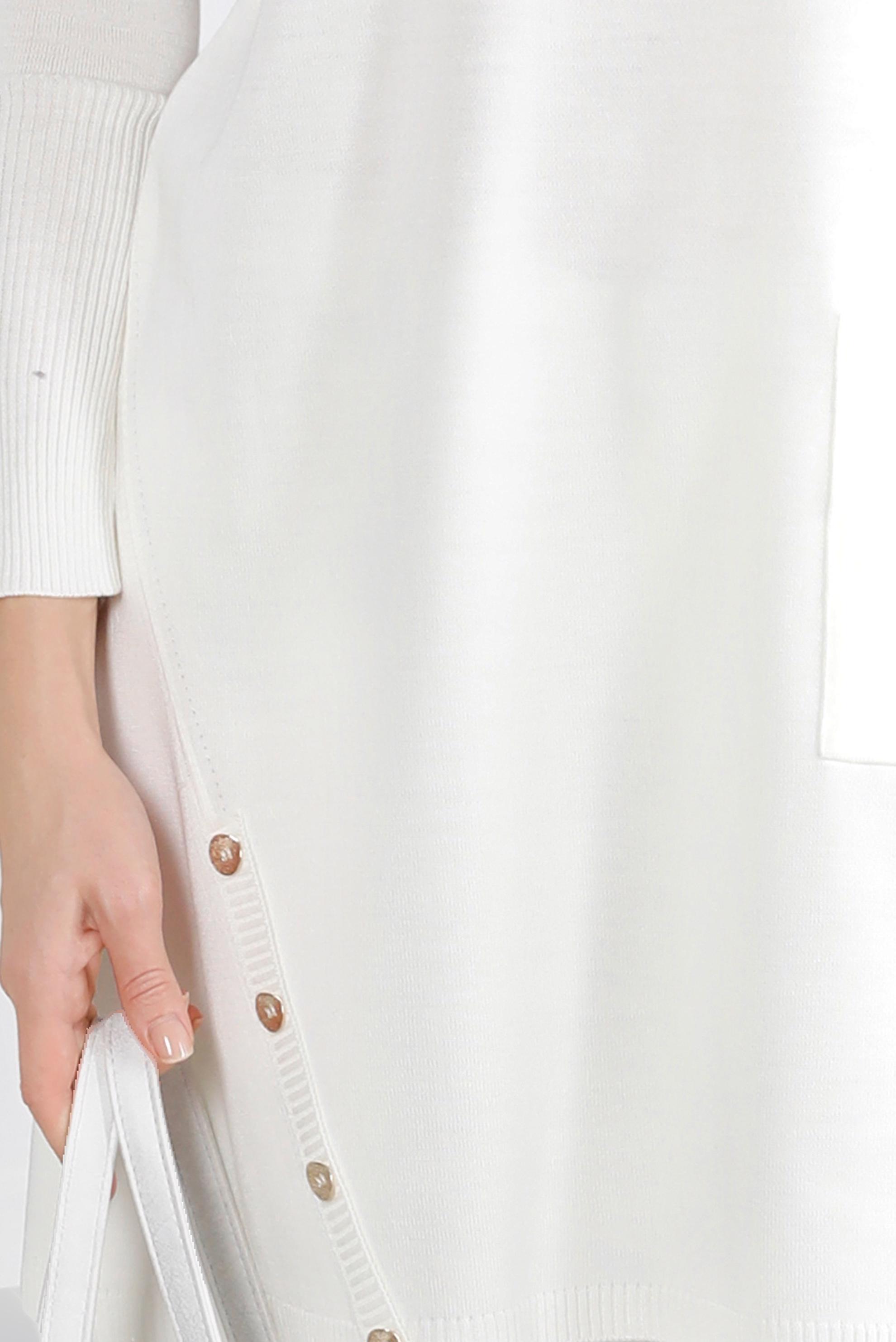 Tesettür giyim BEYAZ DÜĞMELİ BOĞAZLI TRİKO TUNİK 43113	