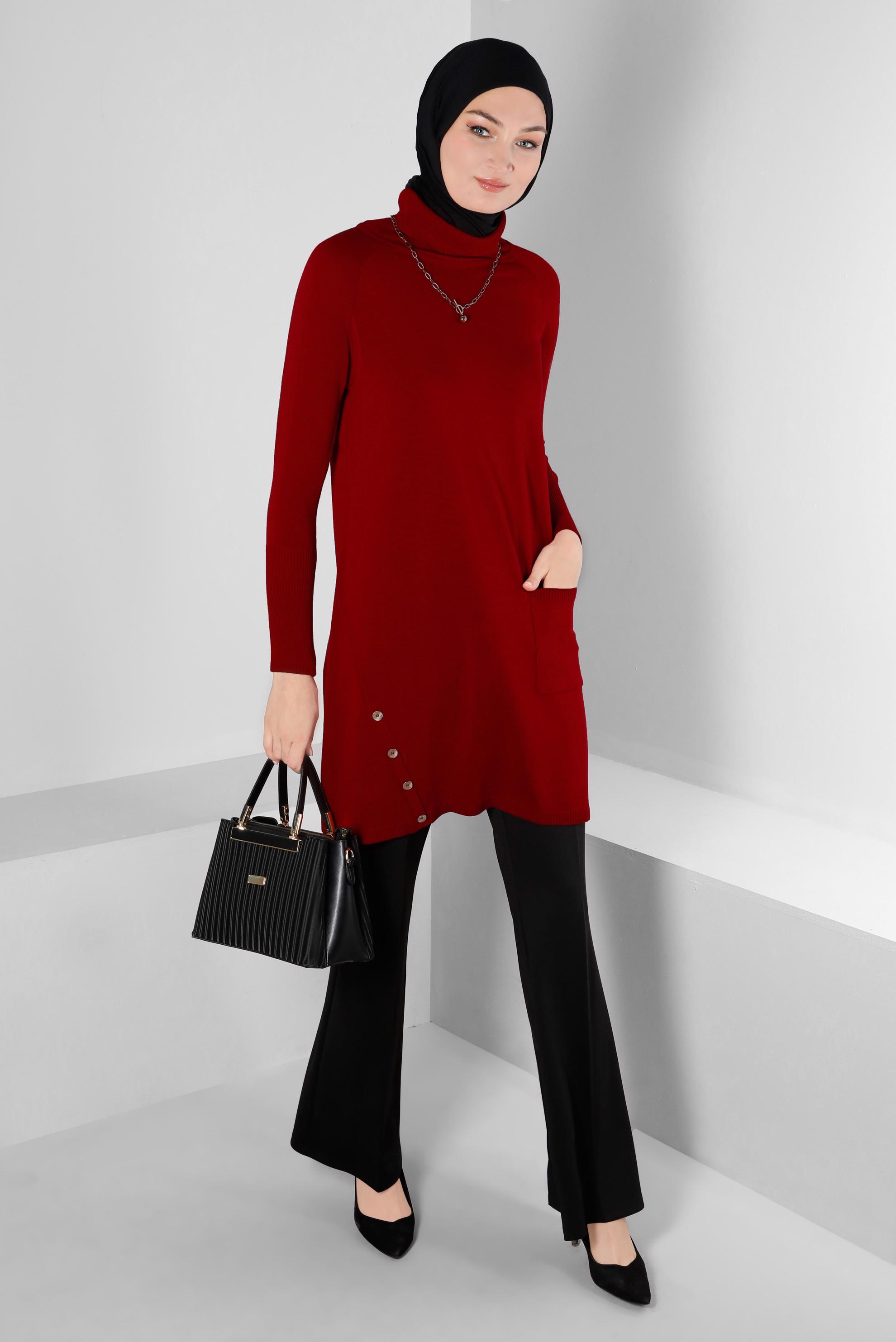 Tesettür giyim KIRMIZI DÜĞMELİ BOĞAZLI TRİKO TUNİK 43113	
